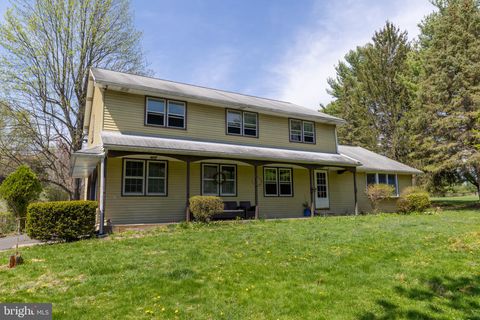 255 PARK DRIVE W KINTNERSVILLE PA 18930