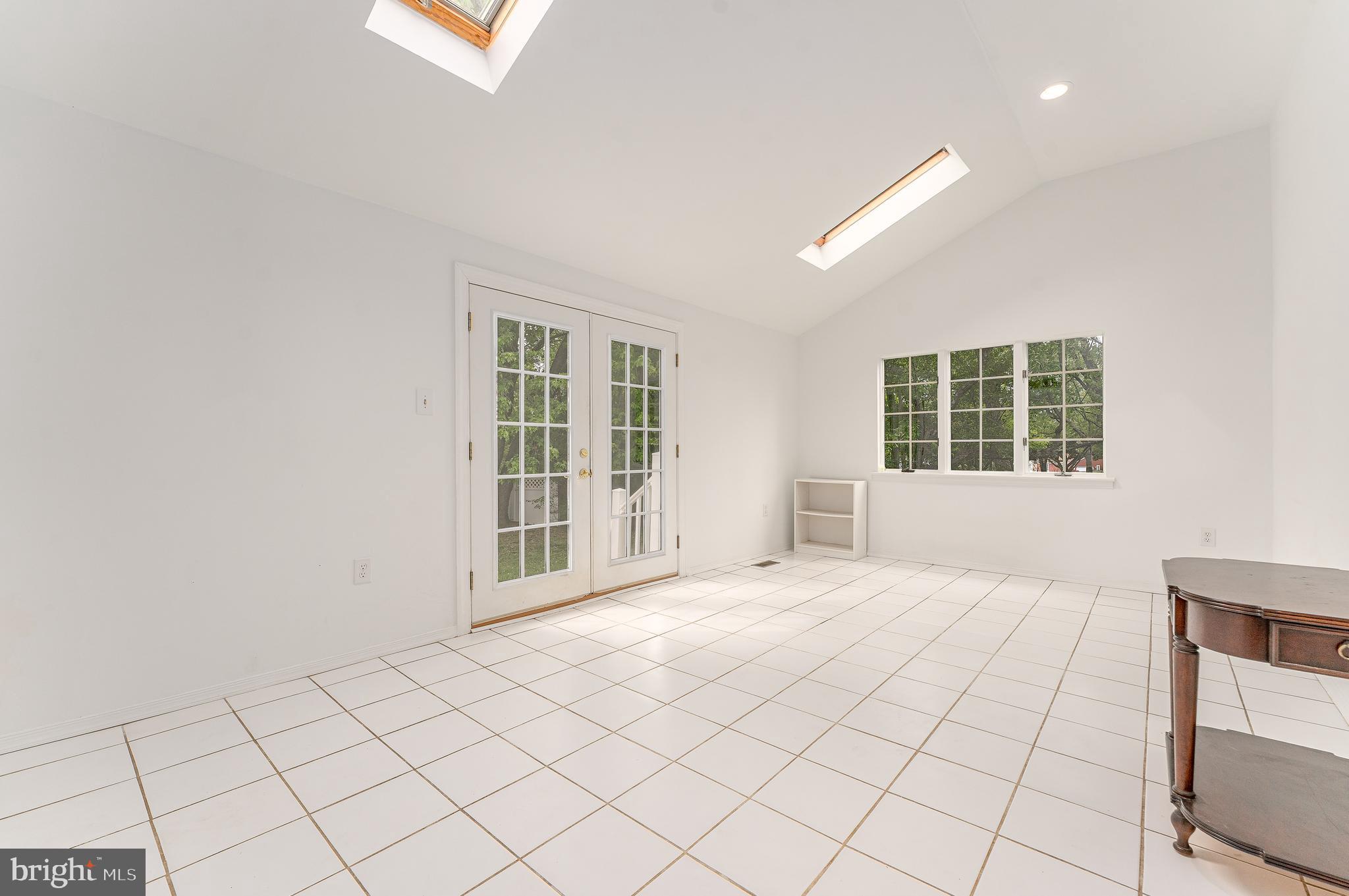 GOSHEN DOWNS - Residential