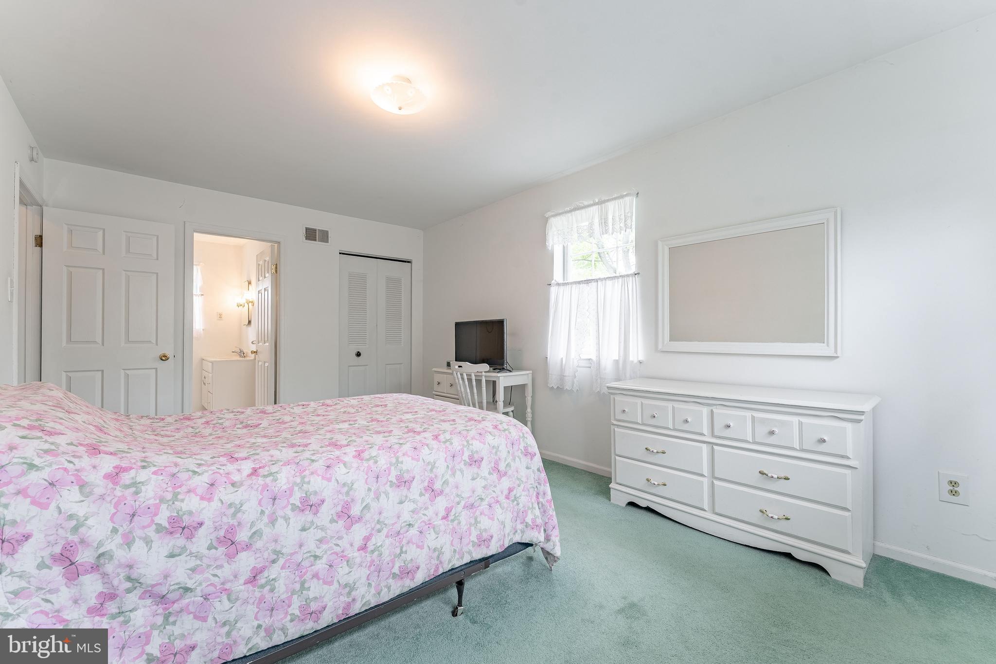 GOSHEN DOWNS - Residential