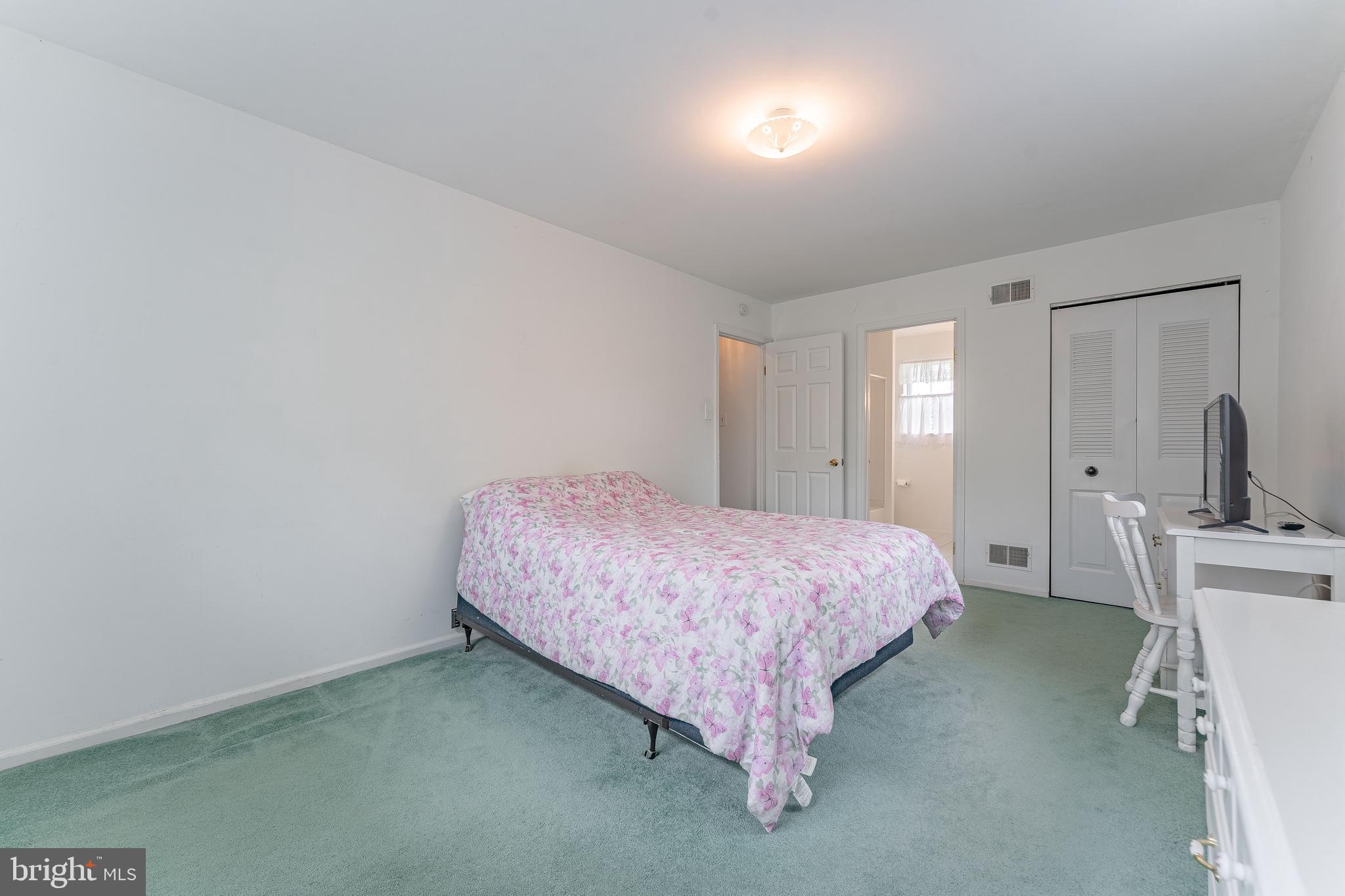 GOSHEN DOWNS - Residential