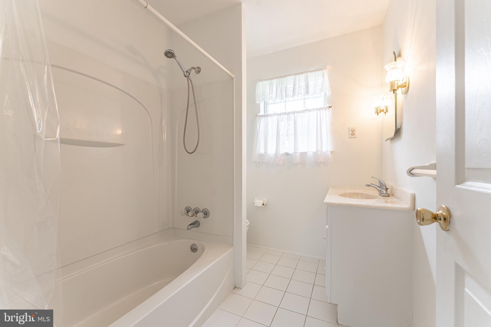 GOSHEN DOWNS - Residential