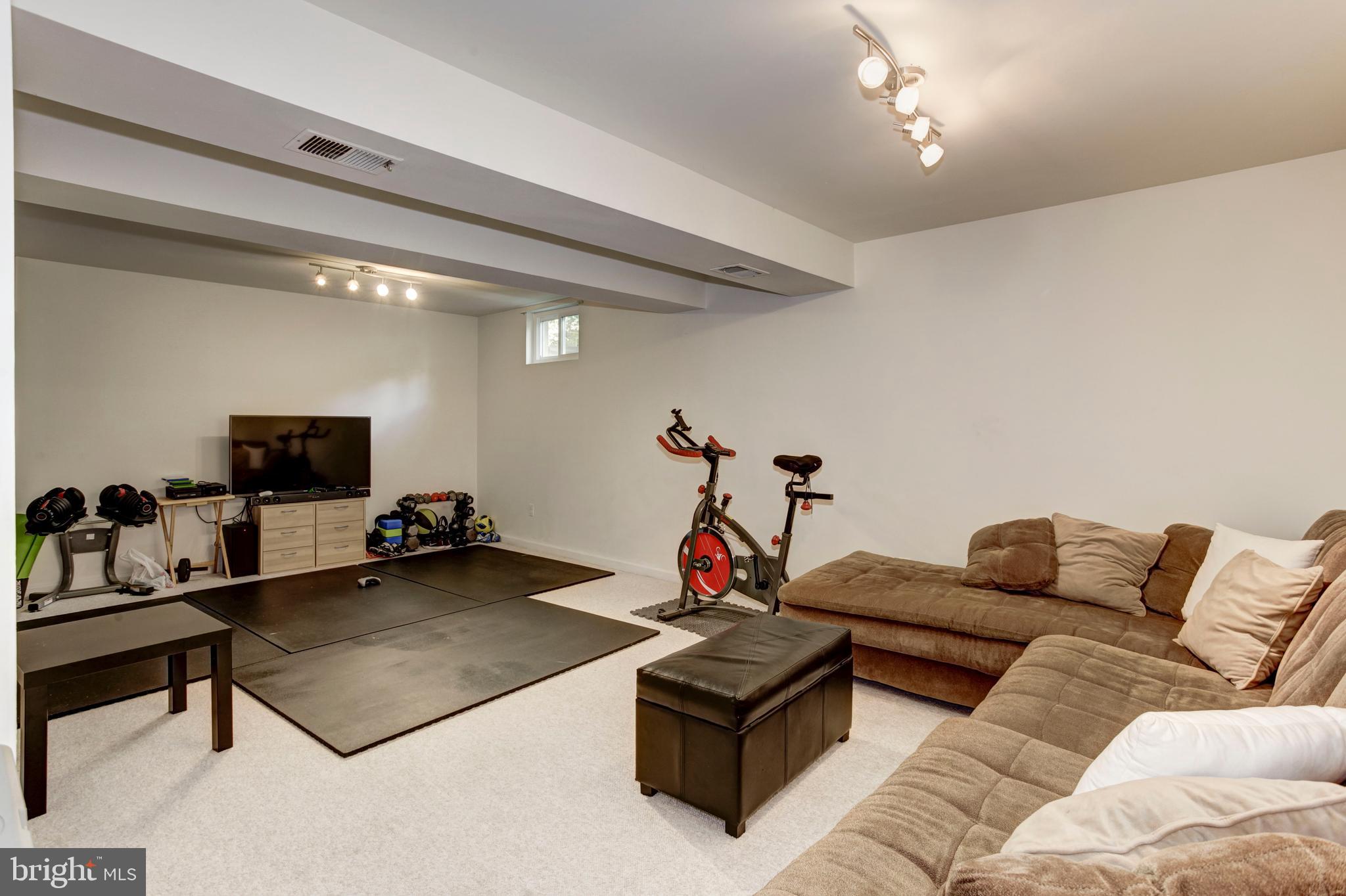 BURKE CENTRE - Residential Lease