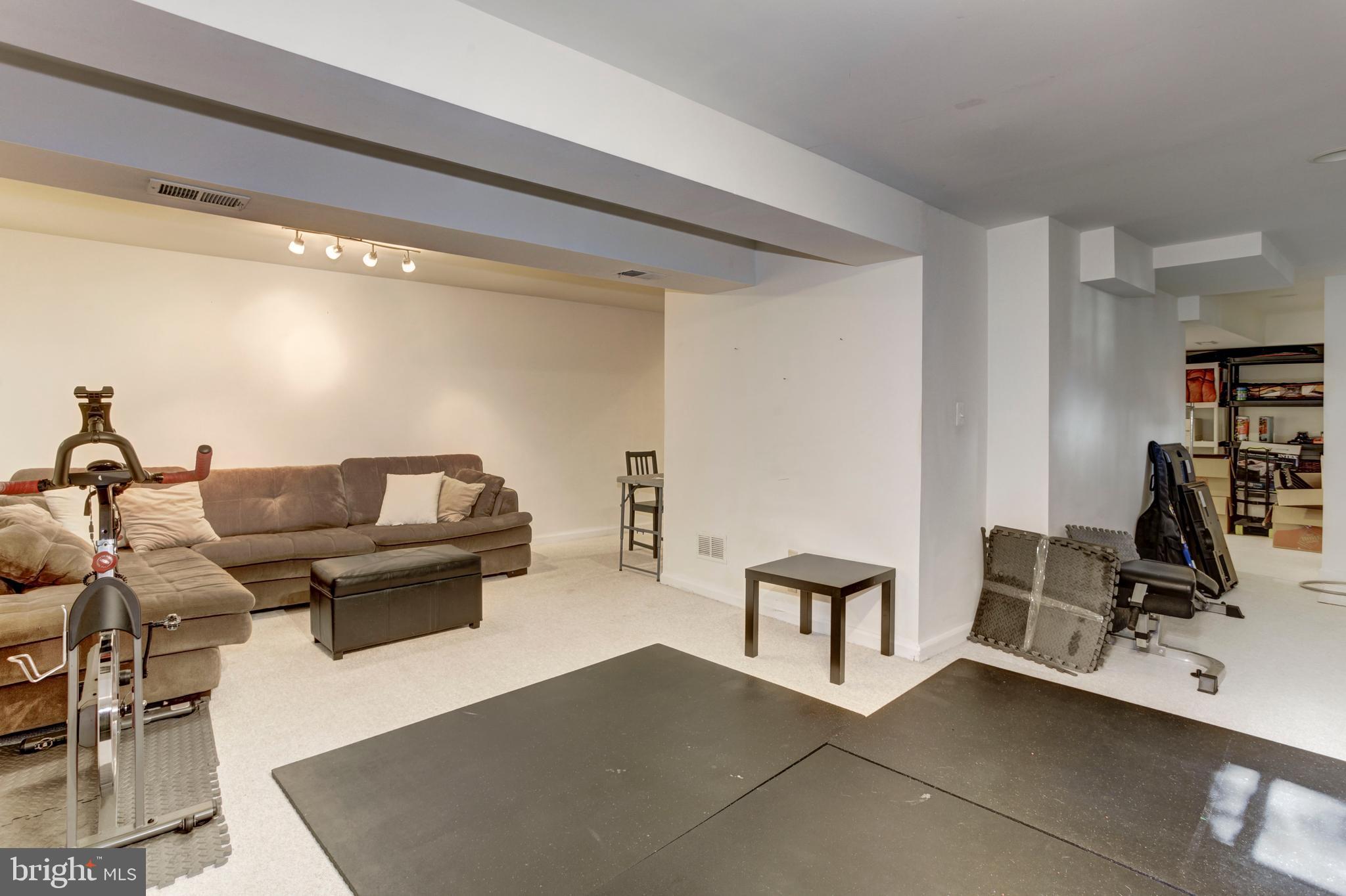 BURKE CENTRE - Residential Lease