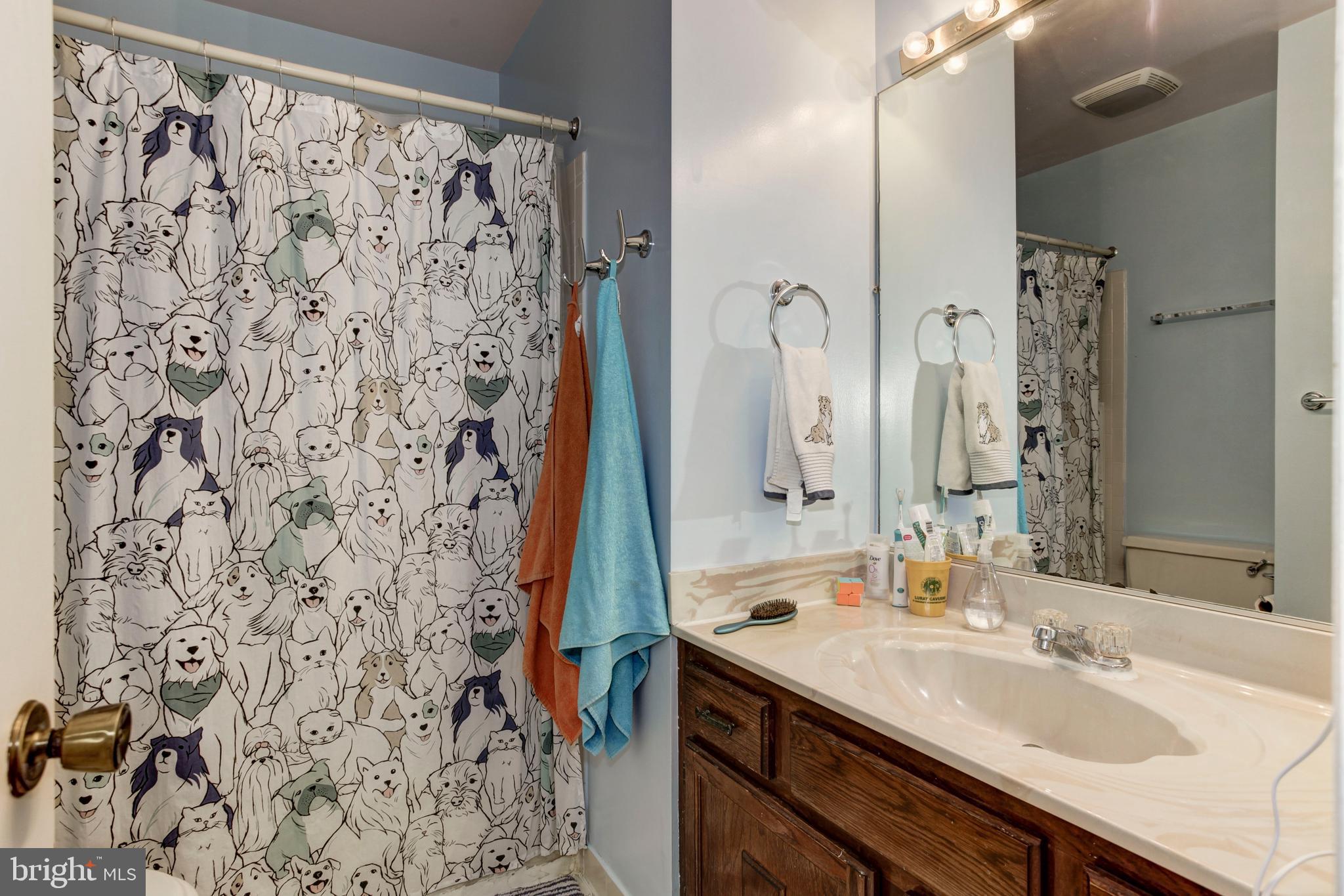 BURKE CENTRE - Residential Lease