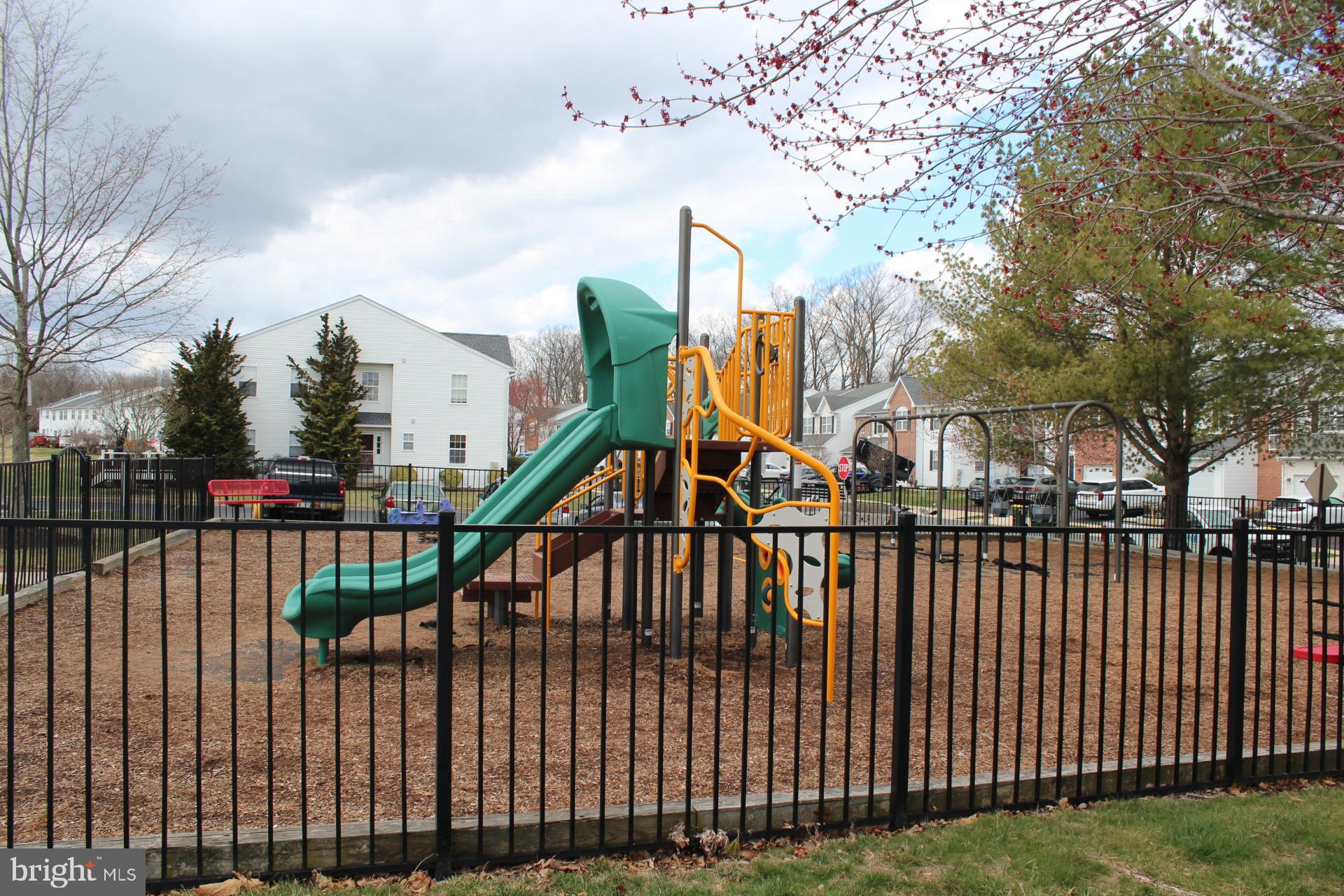 SUMMER LEA - Residential