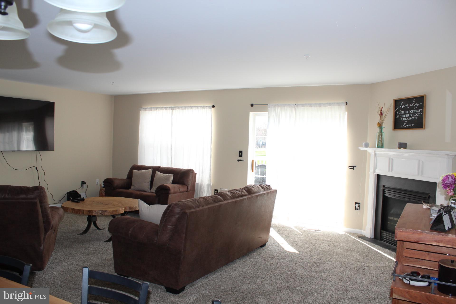 SUMMER LEA - Residential