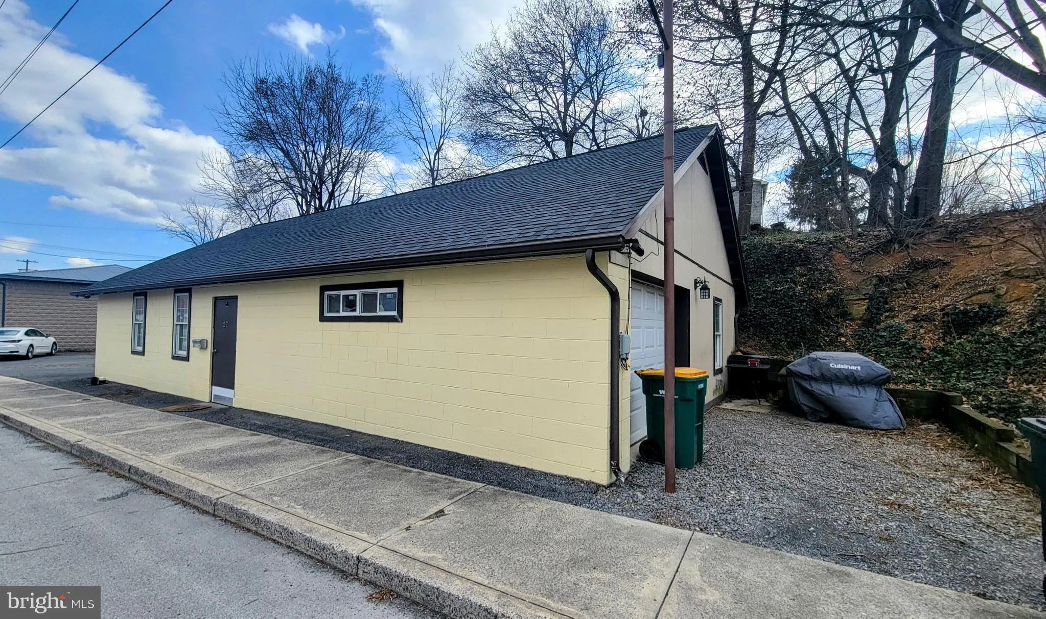 Waynesboro, Pennsylvania 17268, United States, 2 Bedrooms Bedrooms, ,1 BathroomBathrooms,Residential,Active,96339