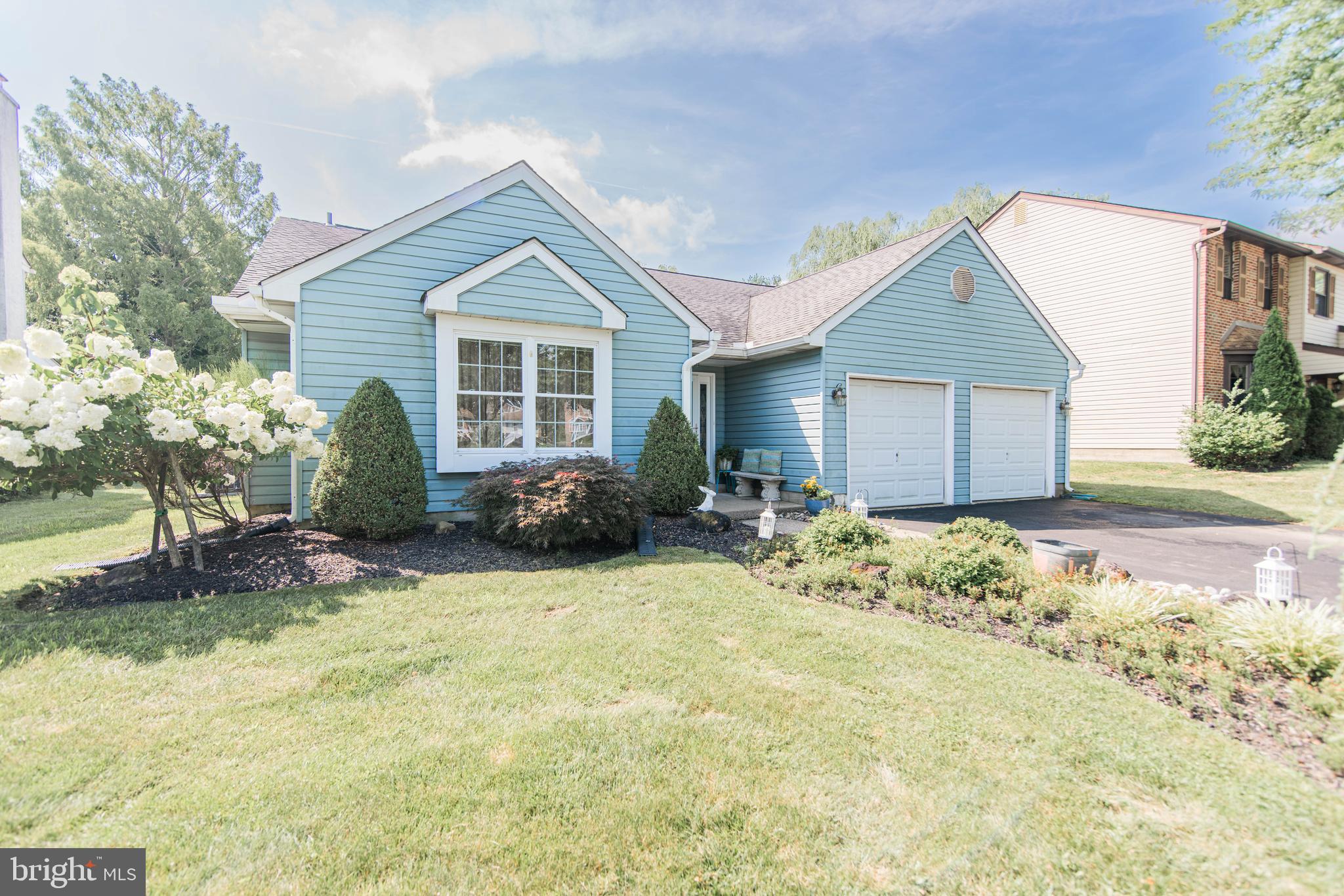 5 HEDGEROW LANE