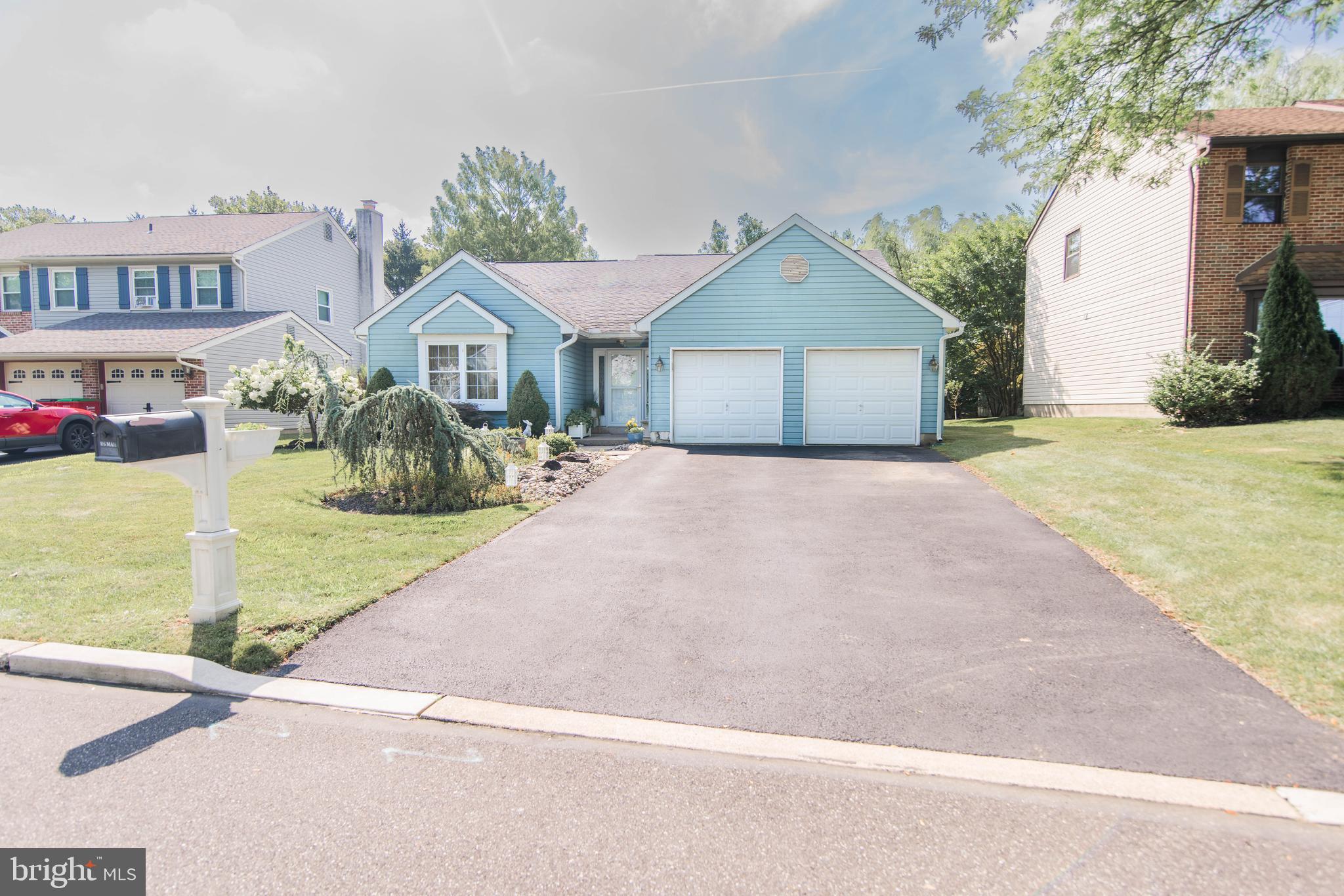 5 HEDGEROW LANE