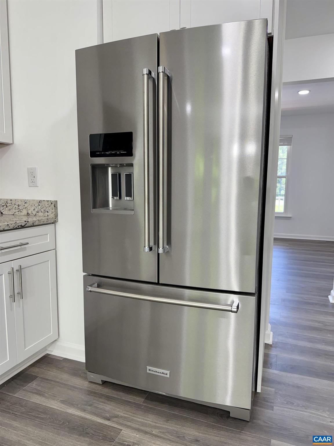 MOUNTAIN VIEW ESTATES - Residential