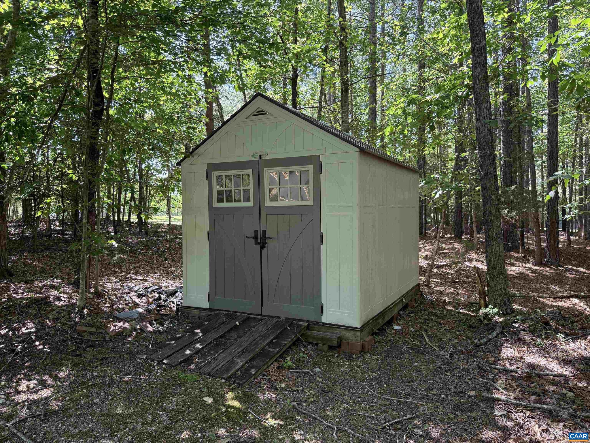 MOUNTAIN VIEW ESTATES - Residential