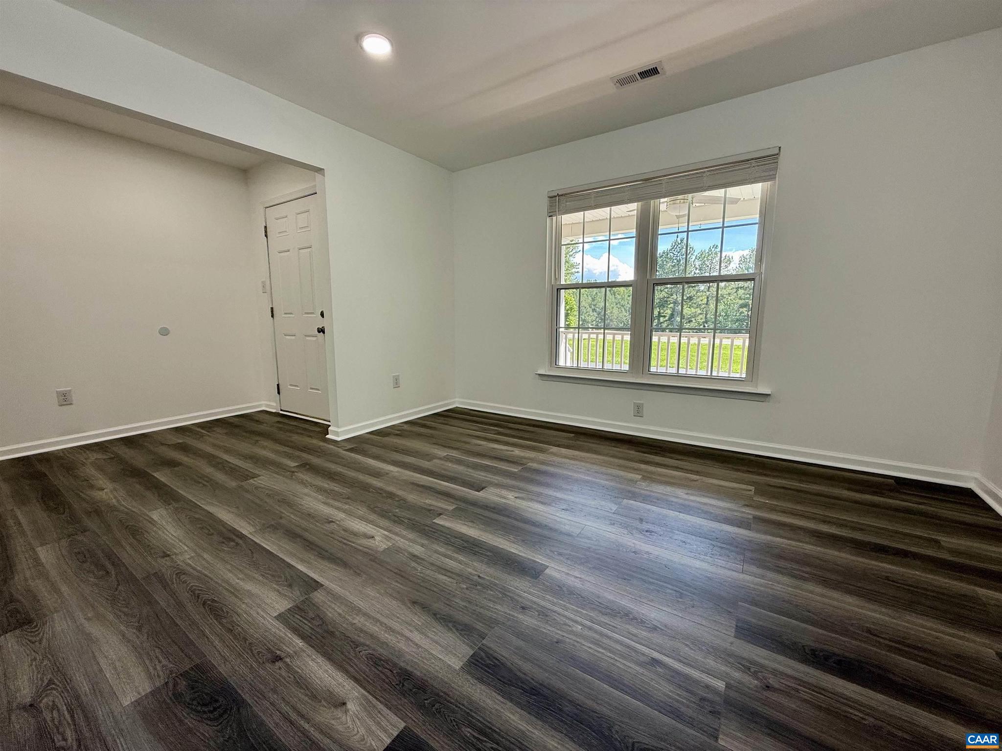 MOUNTAIN VIEW ESTATES - Residential