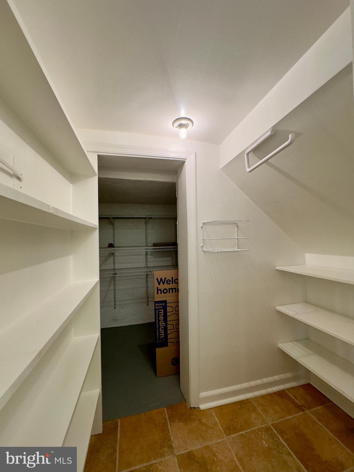 WOODLANDS AT COLDSPRING - Residential Lease