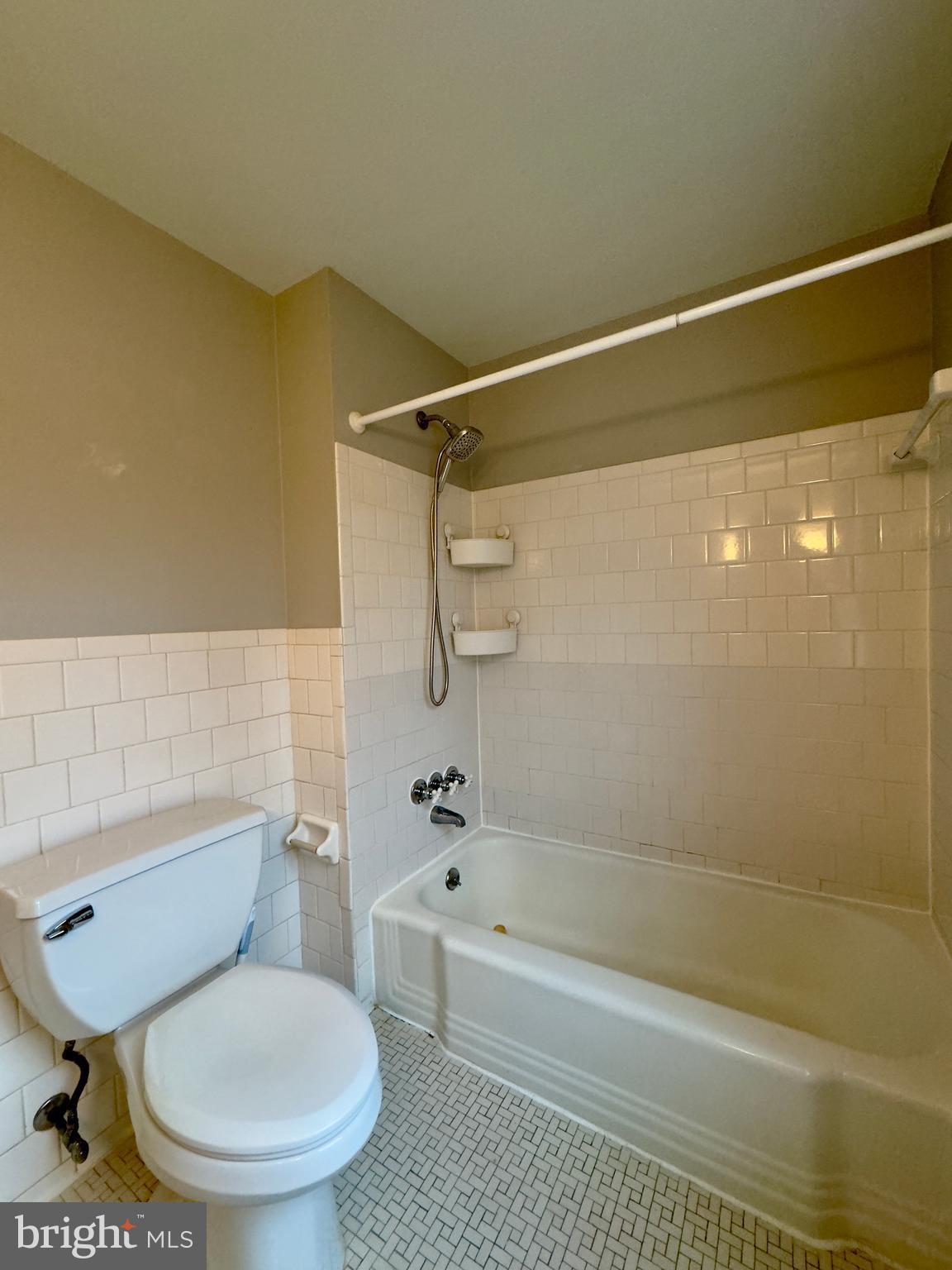 WOODLANDS AT COLDSPRING - Residential Lease