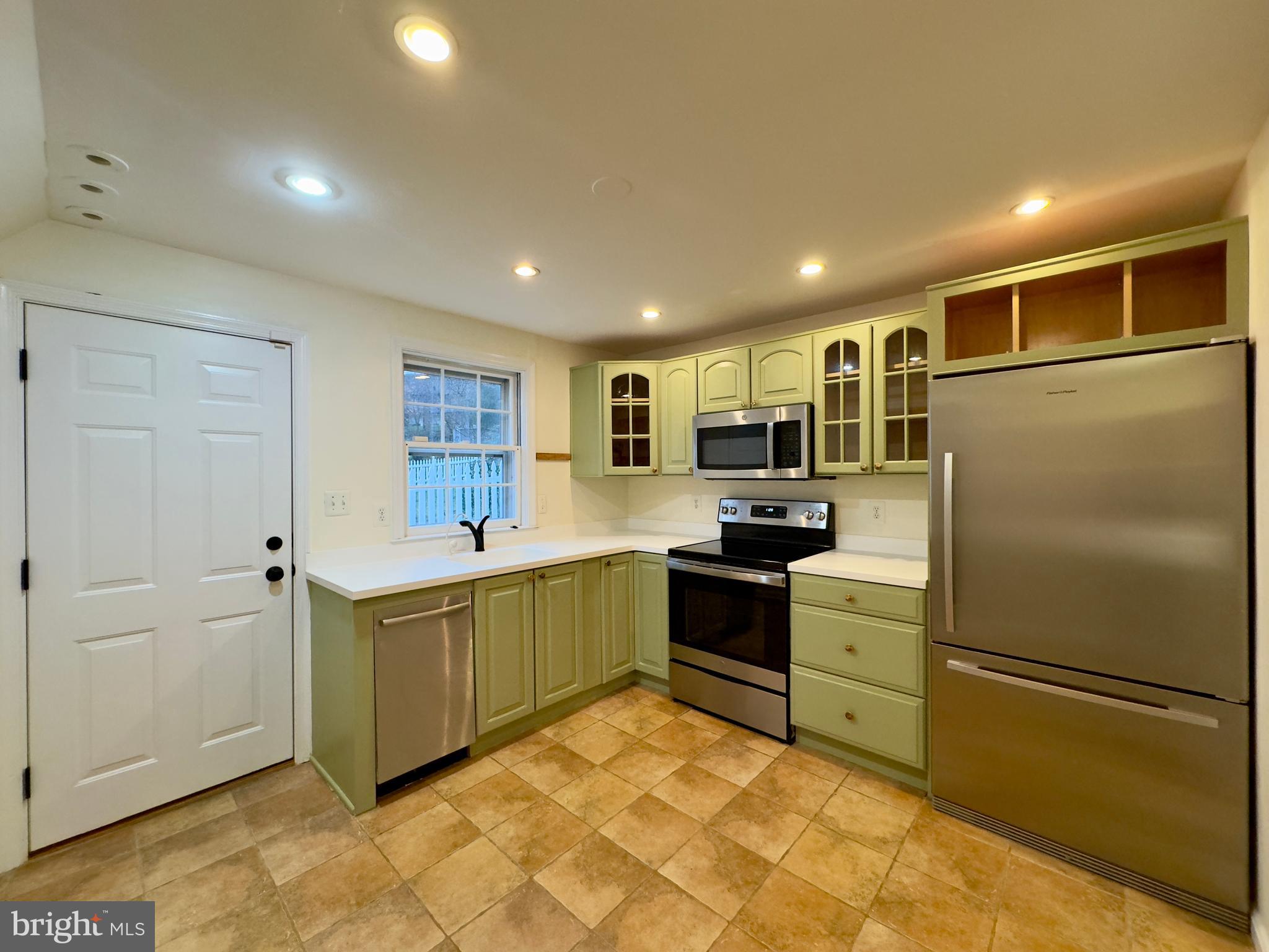 WOODLANDS AT COLDSPRING - Residential Lease