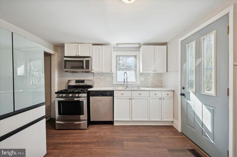 1114 TOWNSEND STREET CHESTER PA 19013