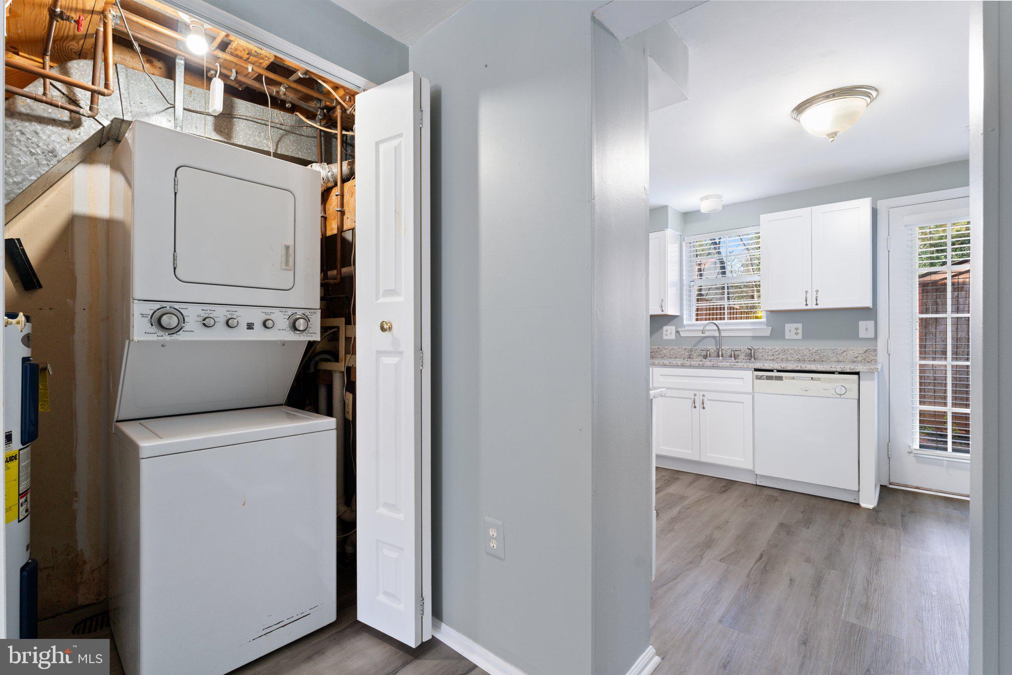 COUNTRYSIDE - Residential