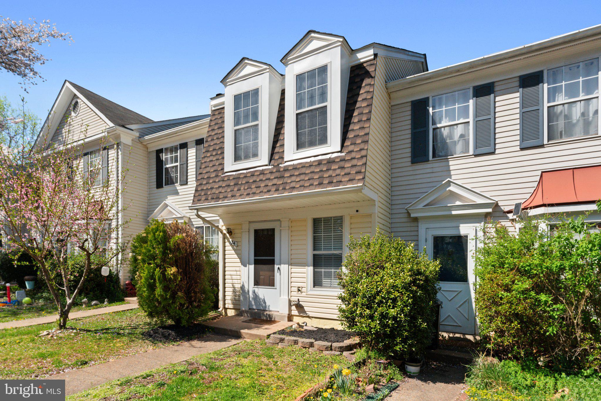 34 PALMER COURT