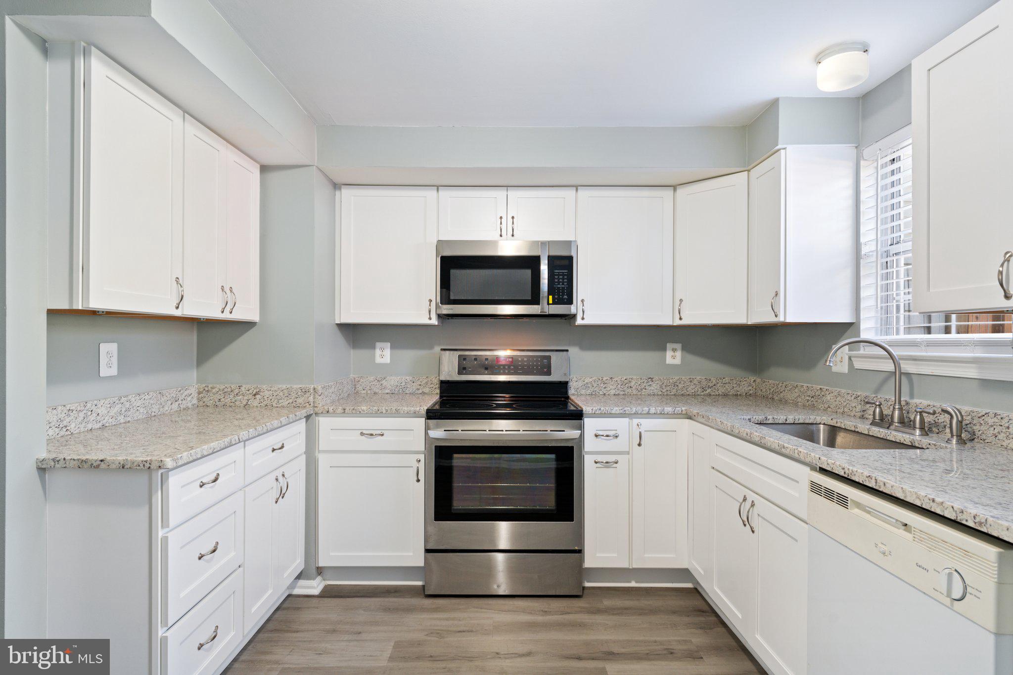 COUNTRYSIDE - Residential