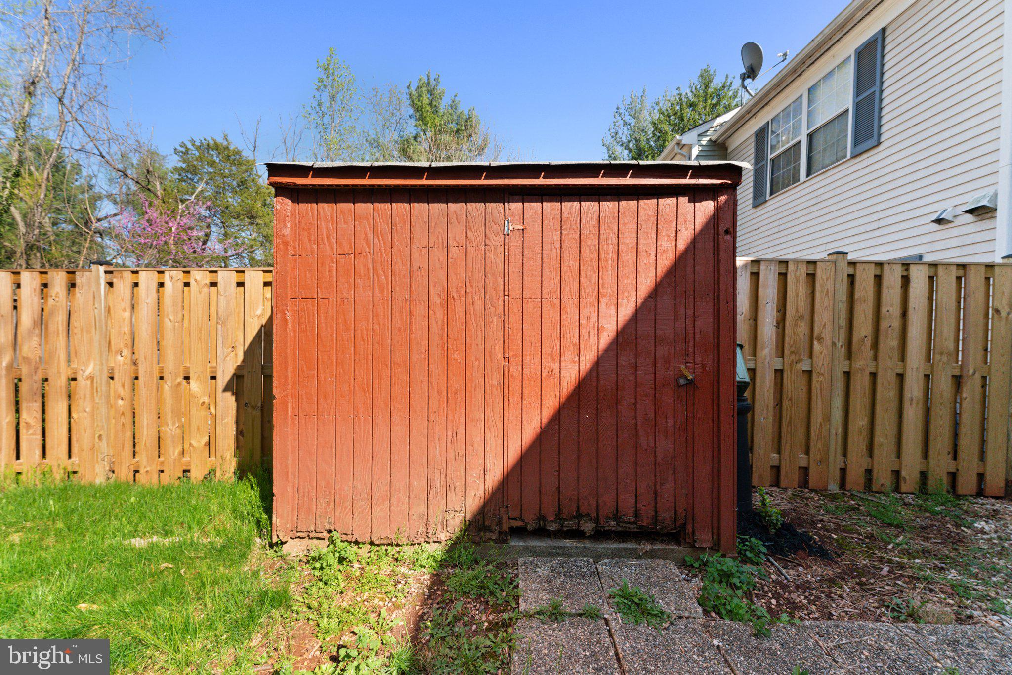 COUNTRYSIDE - Residential