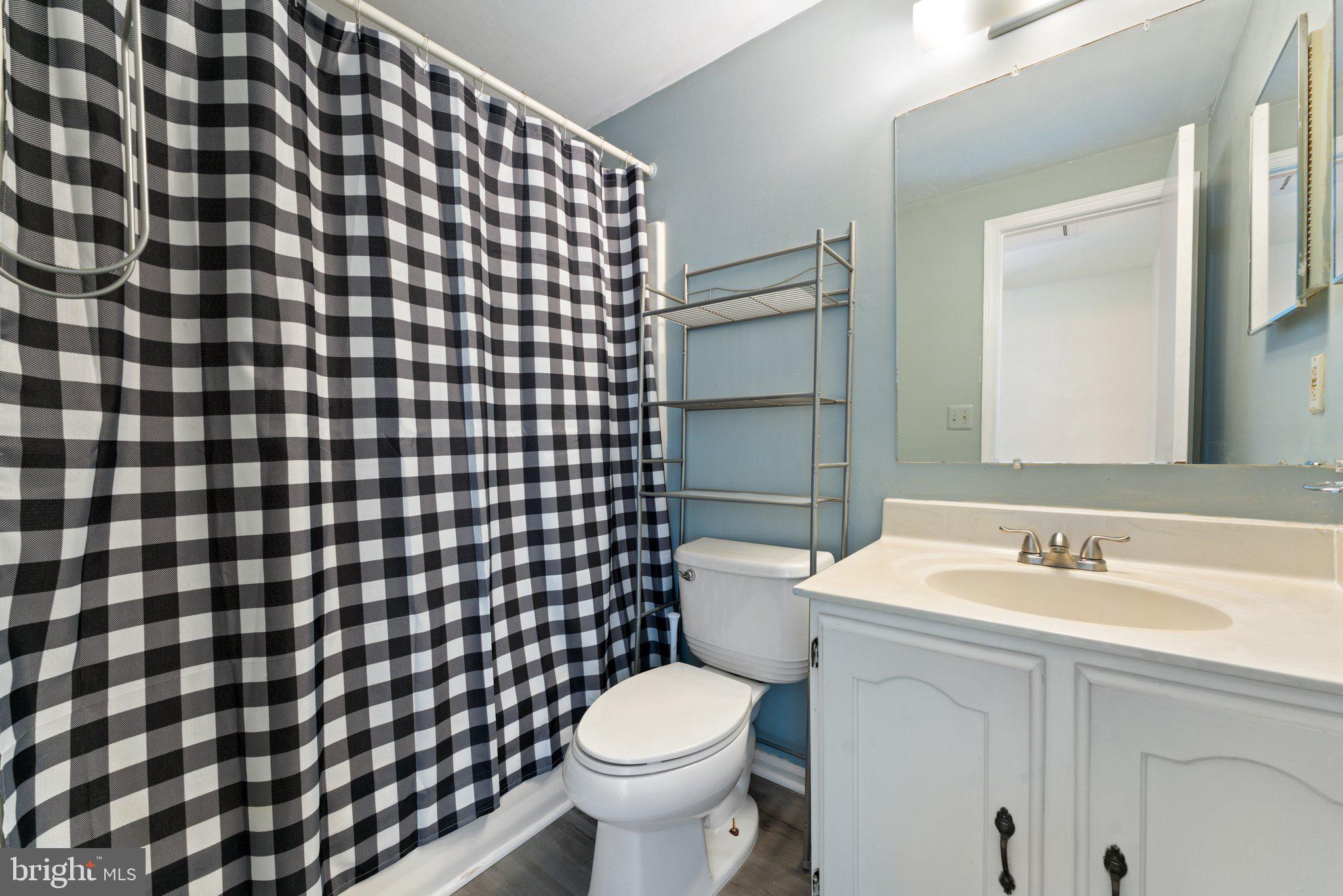 COUNTRYSIDE - Residential