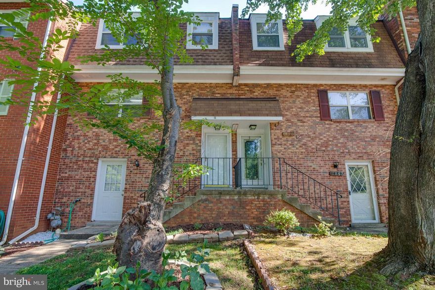 Charming townhouse ideally located close to schools, shopping, I-95, parks, featuring 3 finished levels, brick front, hardwood floors, 3 bedrooms, 2.5 baths, fenced yards, concrete patio, two entrances, corian counters, master bedroom with 2 closets and full bath, backs to common area, 2 numbered parking spaces and much more.