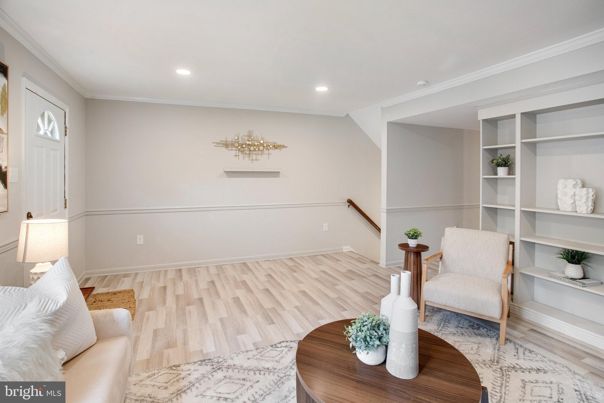 DALE CITY - Residential Lease