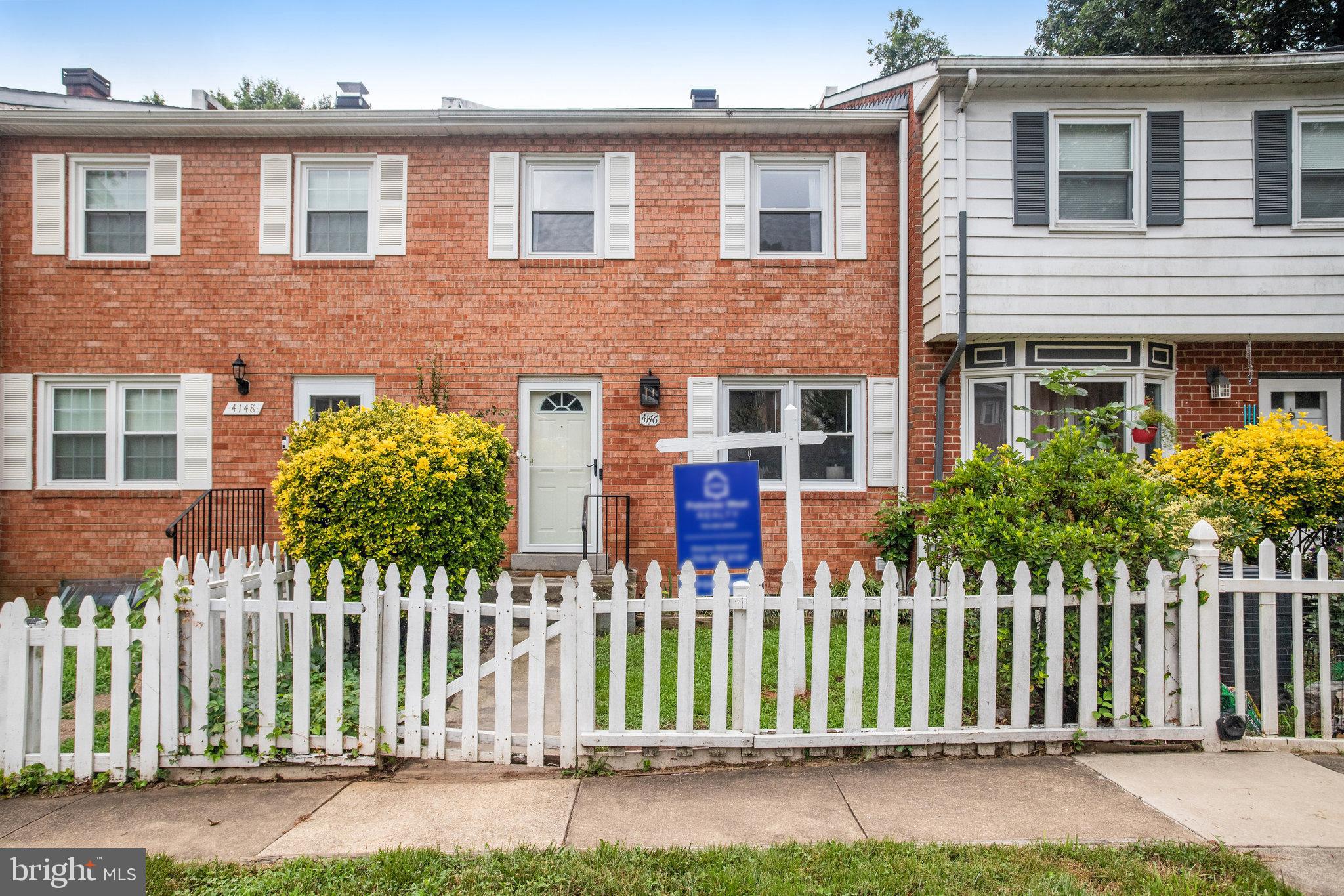 DALE CITY - Residential Lease