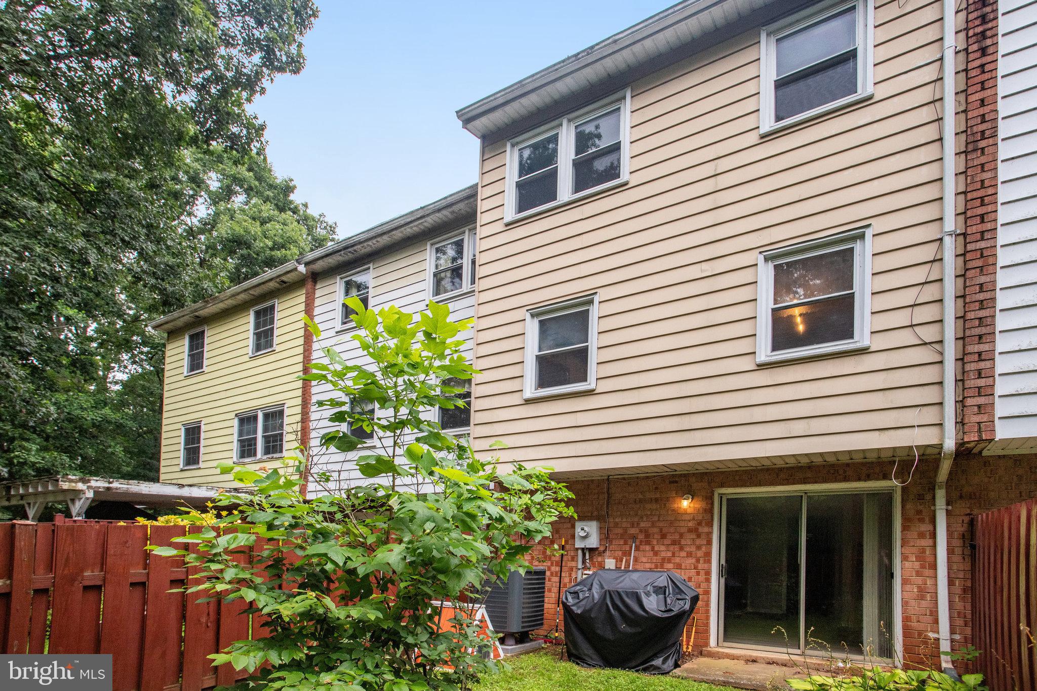 DALE CITY - Residential Lease