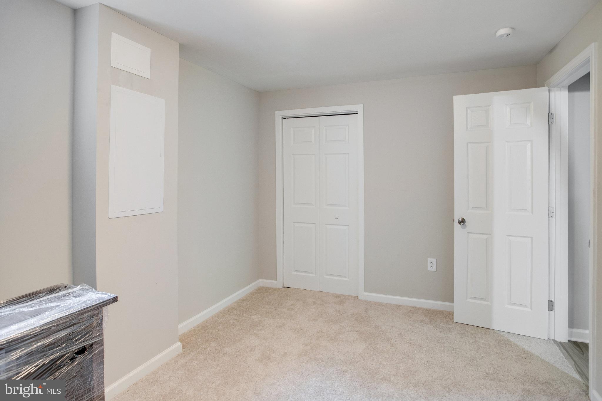 DALE CITY - Residential Lease