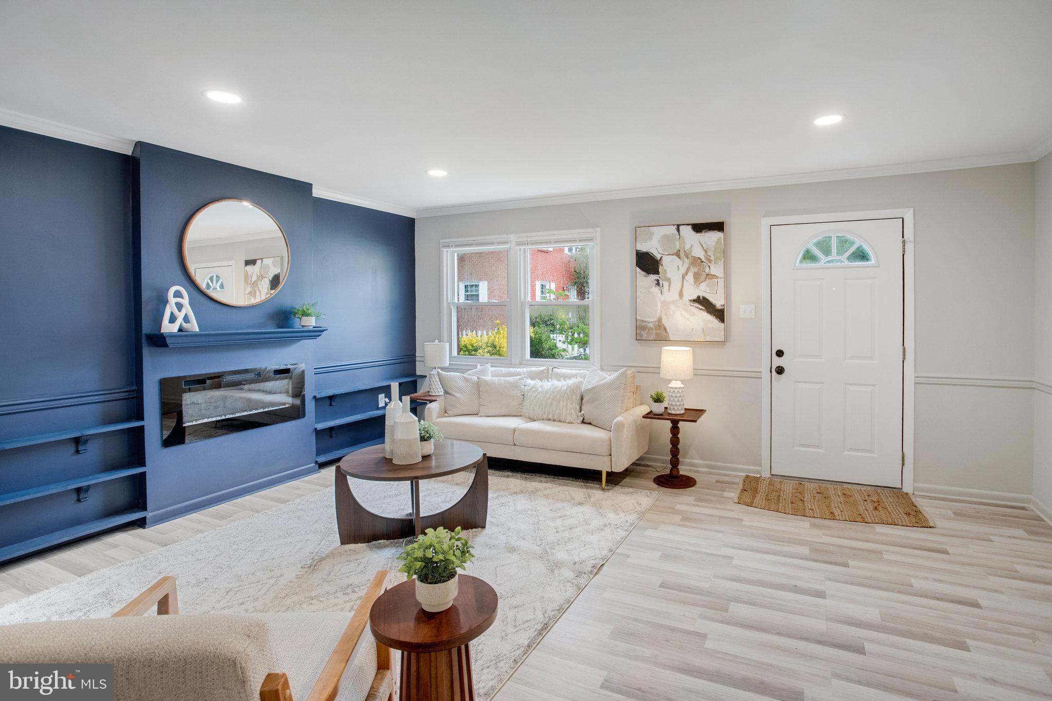 DALE CITY - Residential Lease