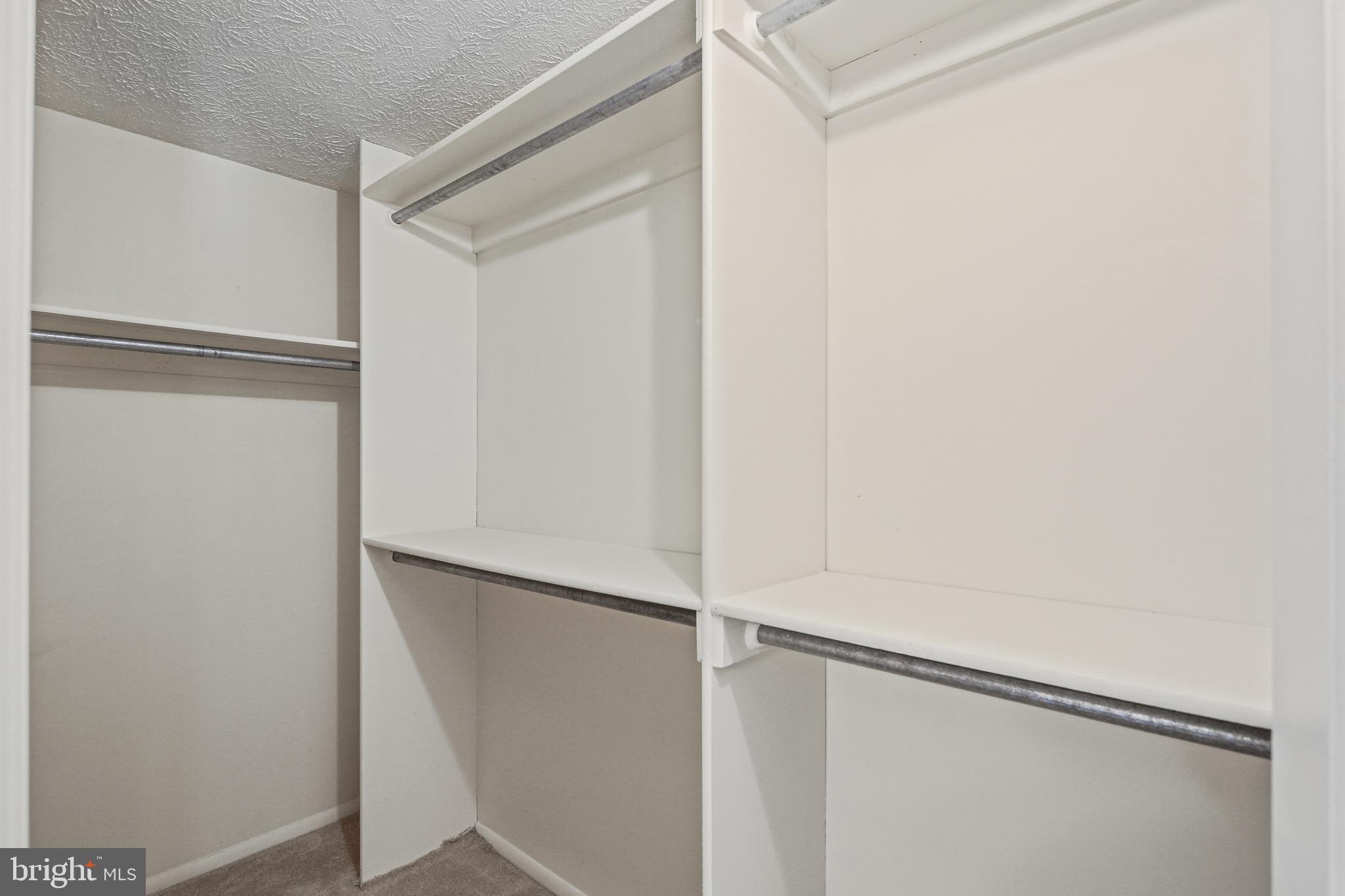 BURLEIGH MANOR - Residential