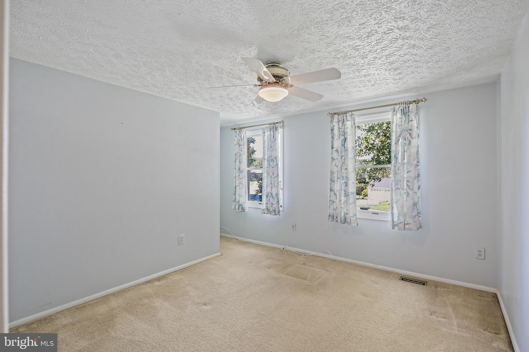 BURLEIGH MANOR - Residential