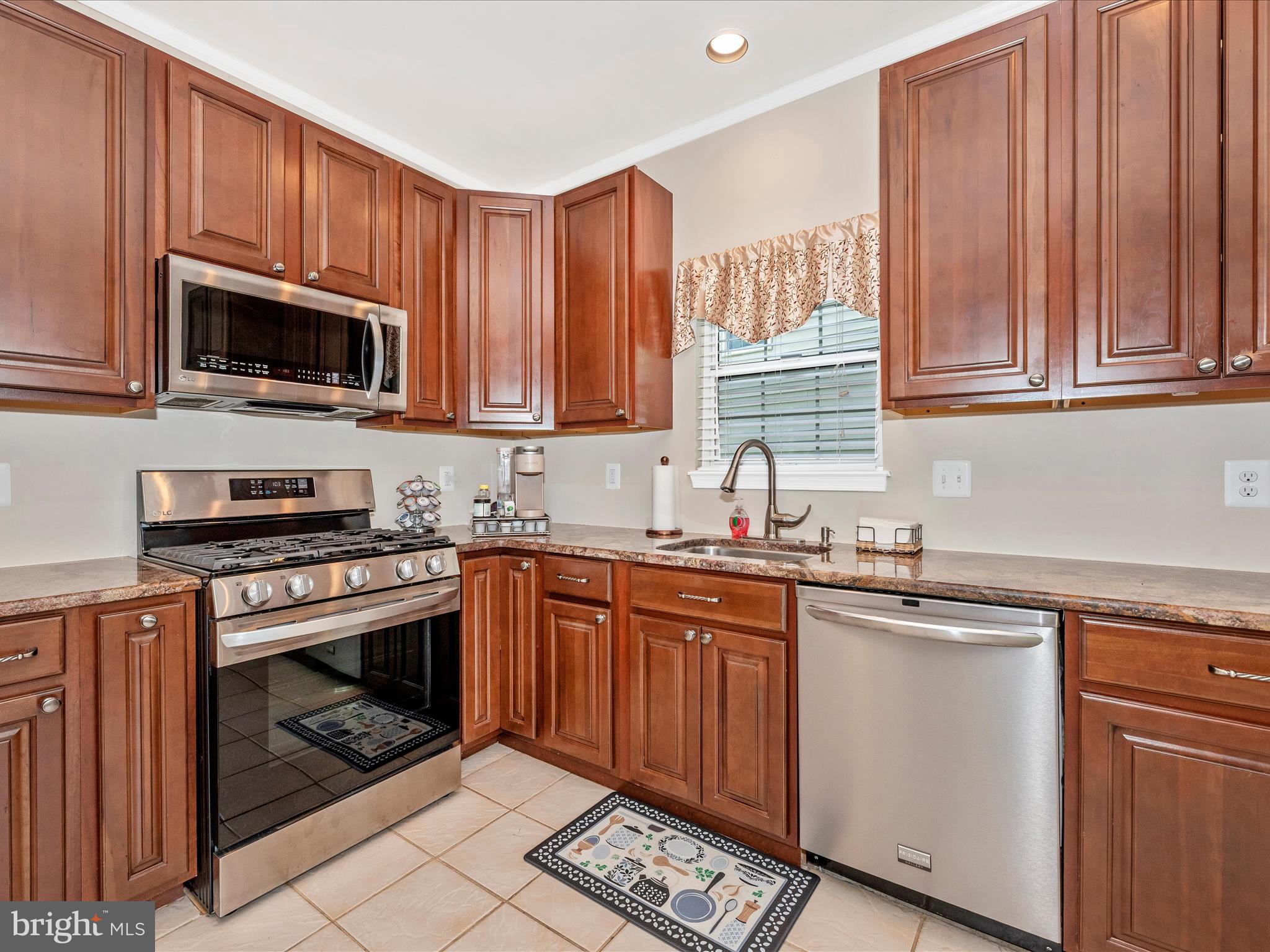 HADLEY FARMS - Residential