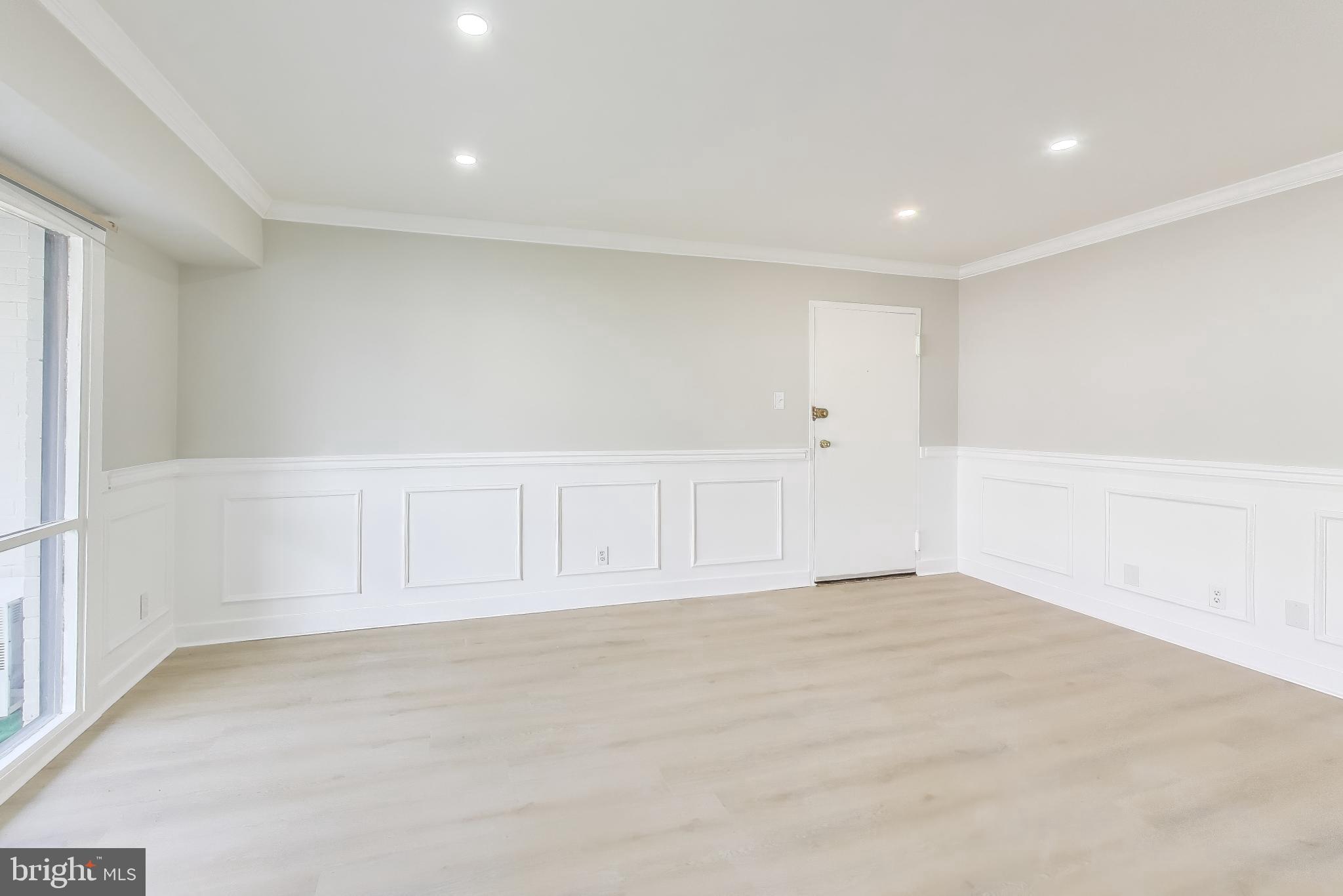 HUNTCREST - Residential