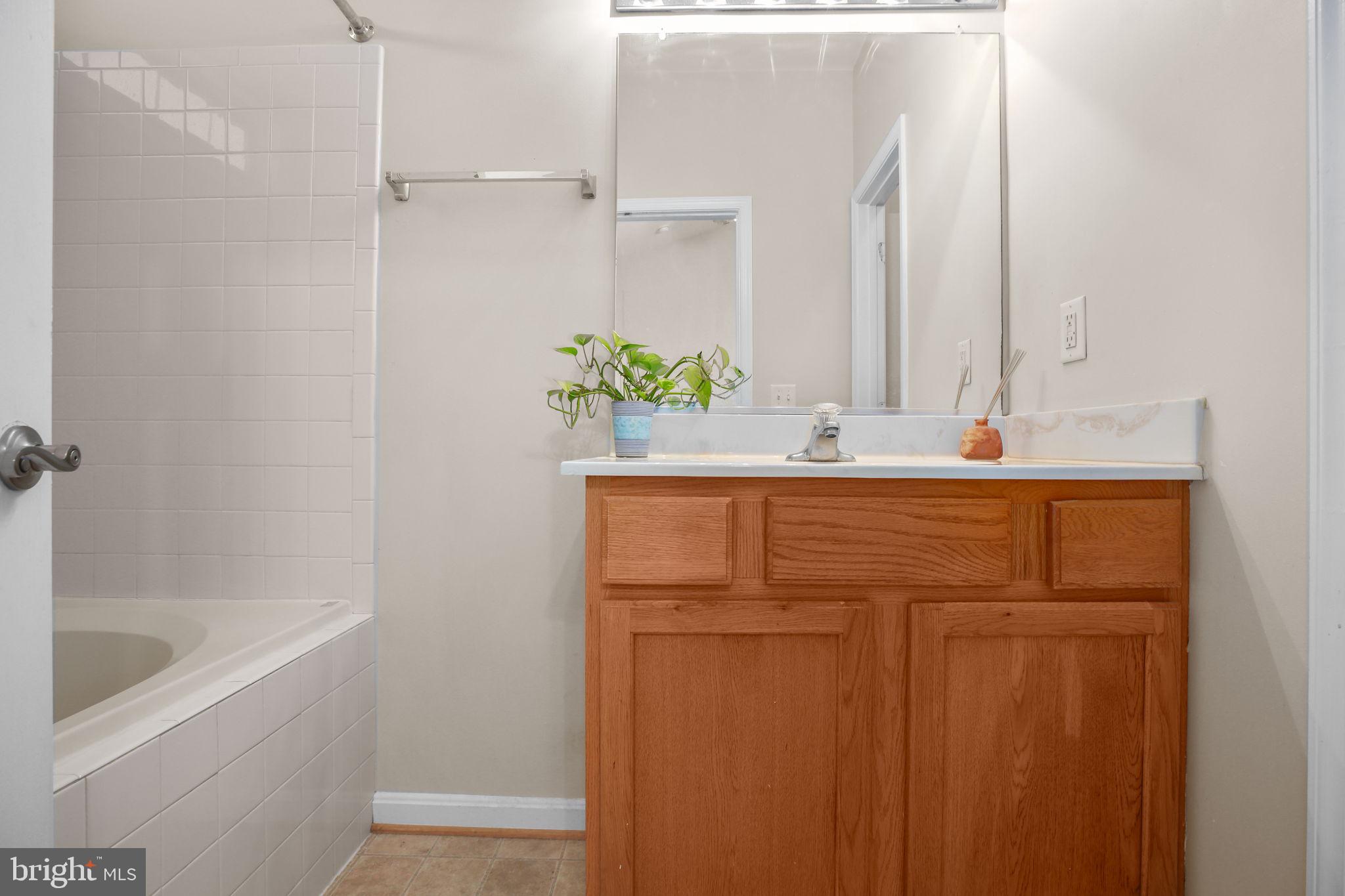 LADYSMITH VILLAGE - Residential