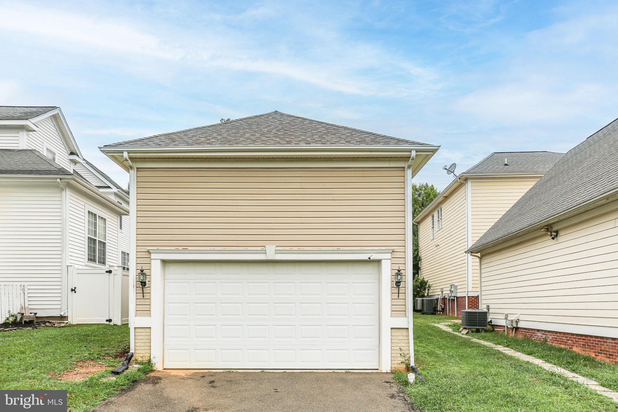 LADYSMITH VILLAGE - Residential