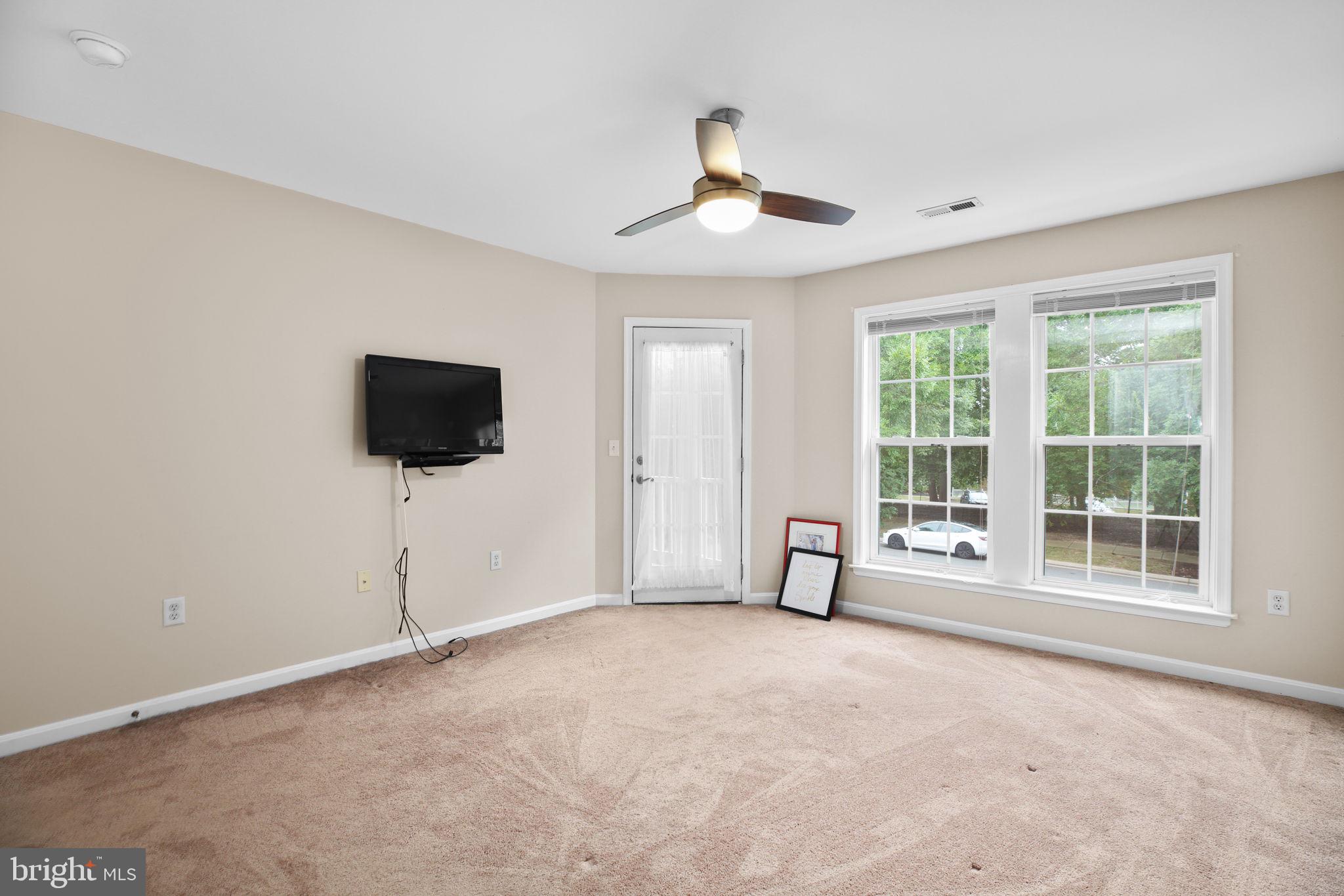 LADYSMITH VILLAGE - Residential