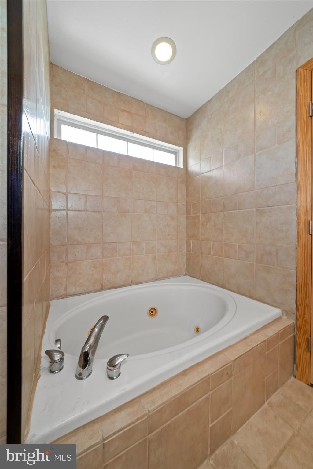 MIDDLETOWN CROSSING - Residential