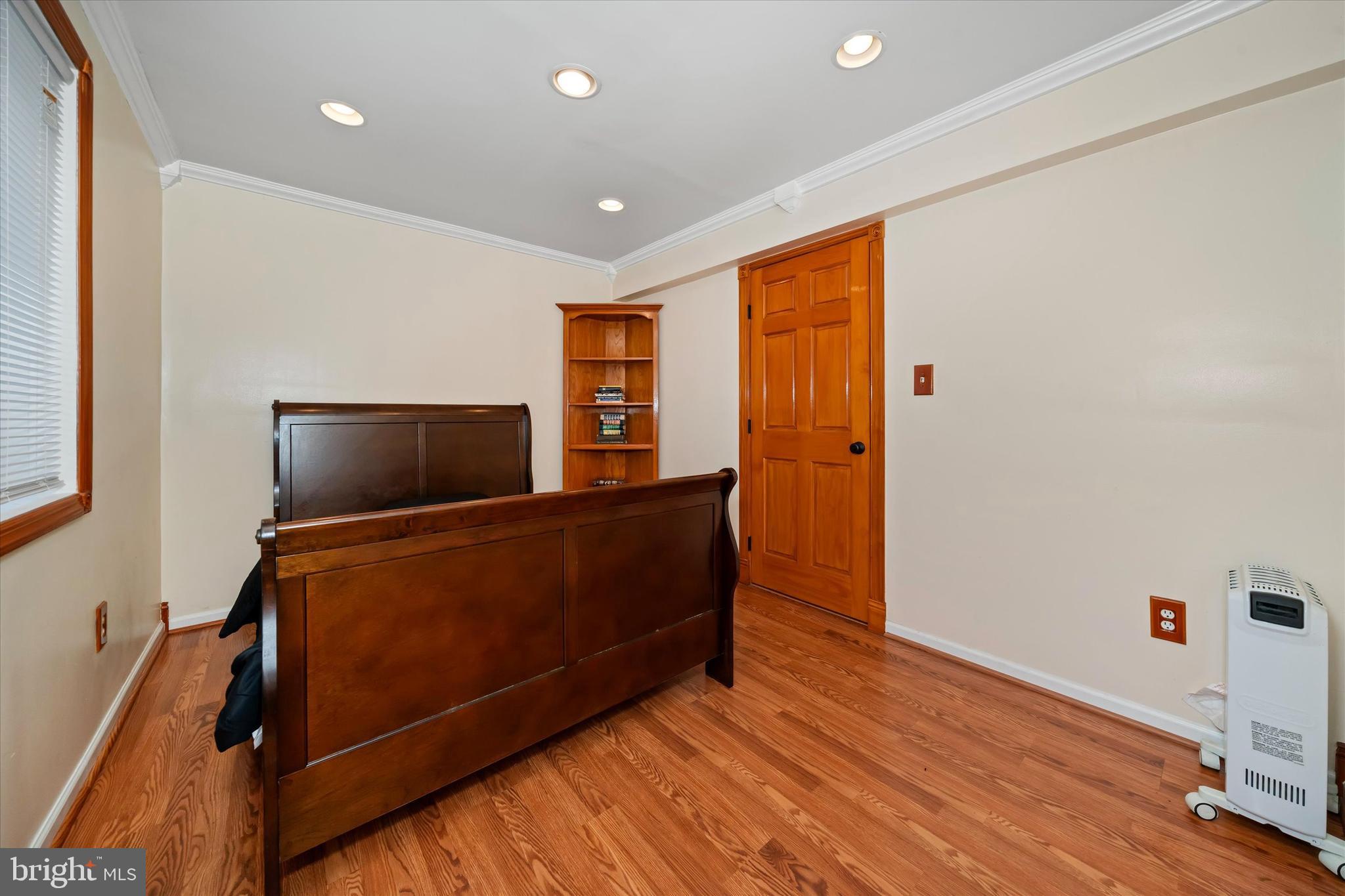 MIDDLETOWN CROSSING - Residential