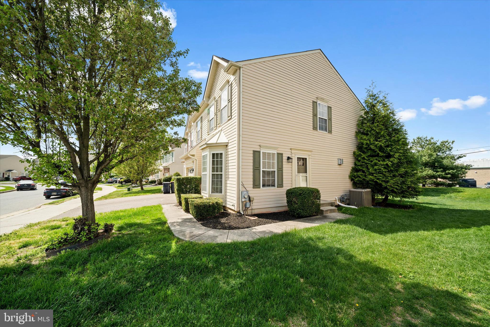 MIDDLETOWN CROSSING - Residential