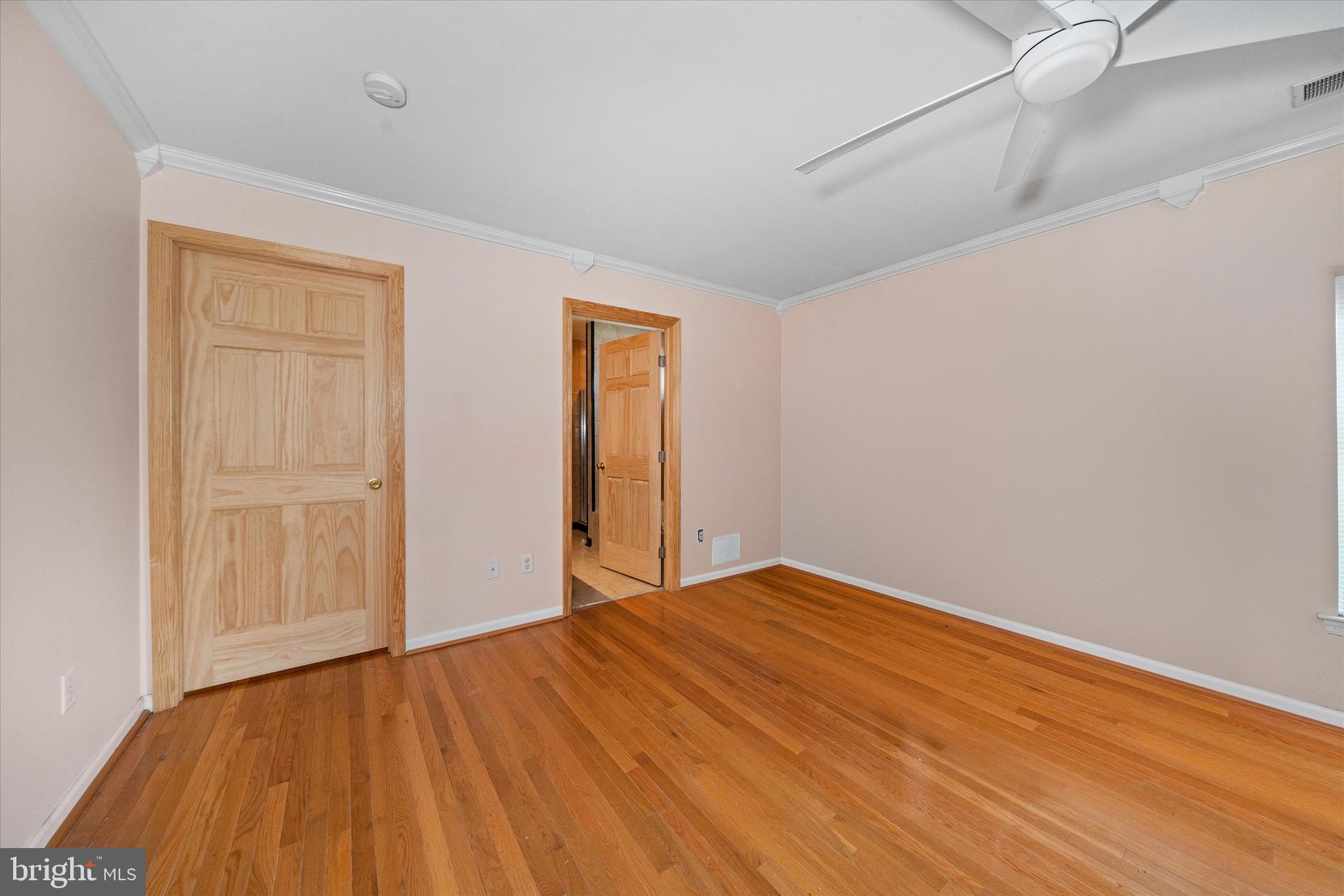 MIDDLETOWN CROSSING - Residential