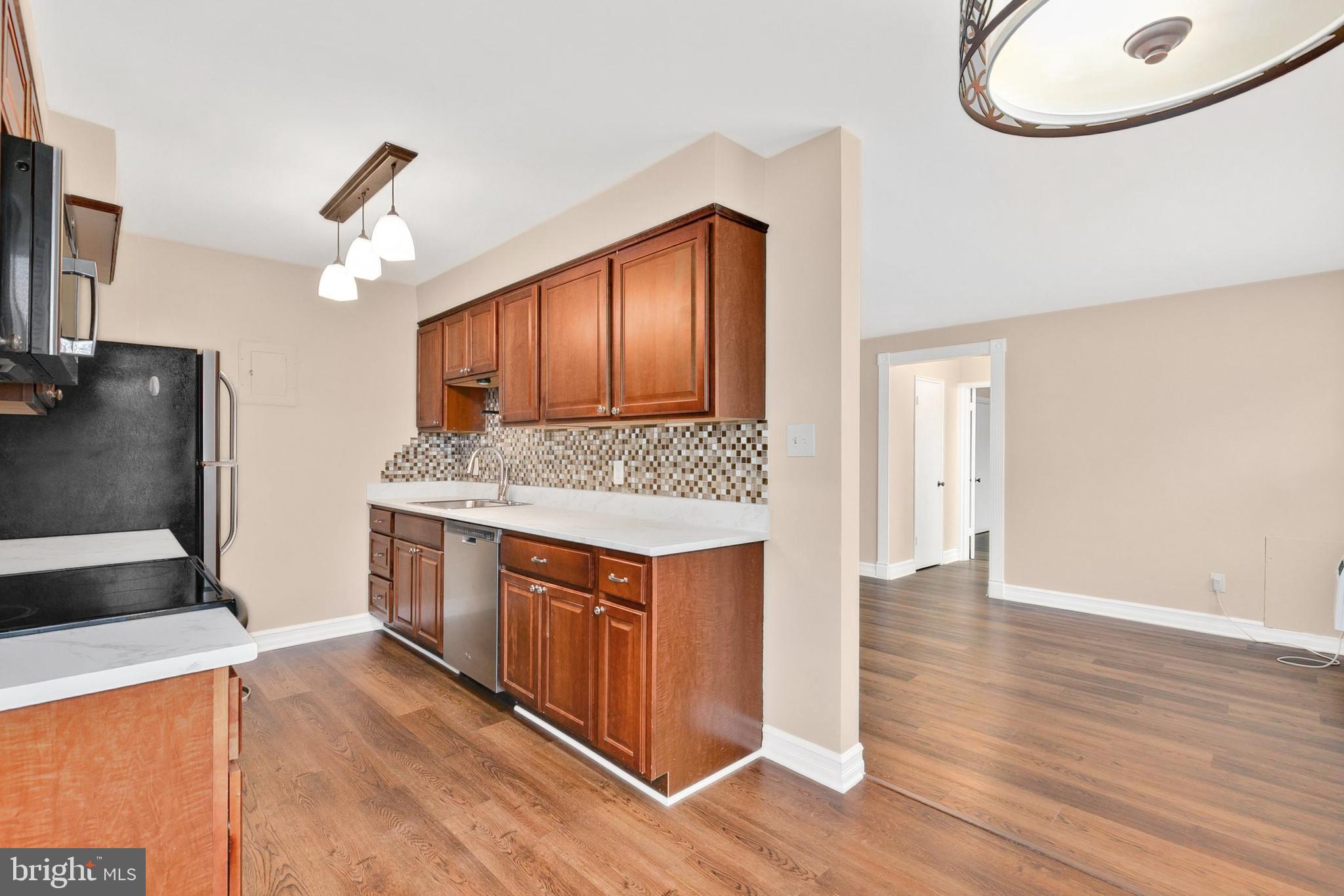 CHEVY CHASE - Residential