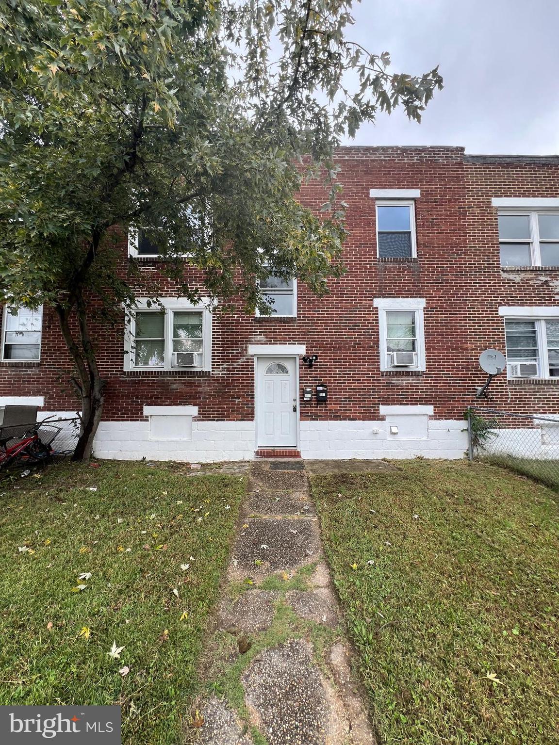 2 bedroom 1 bathroom updated apartment in Dundalk.  This is a duplex and the SECOND floor is available for rent.  Basement is not included in rent.  Lower level (1st floor) unit is tenant occupied.  This apartment comes with 1 parking space in the rear of the building and has it's own entrance from the parking pad.