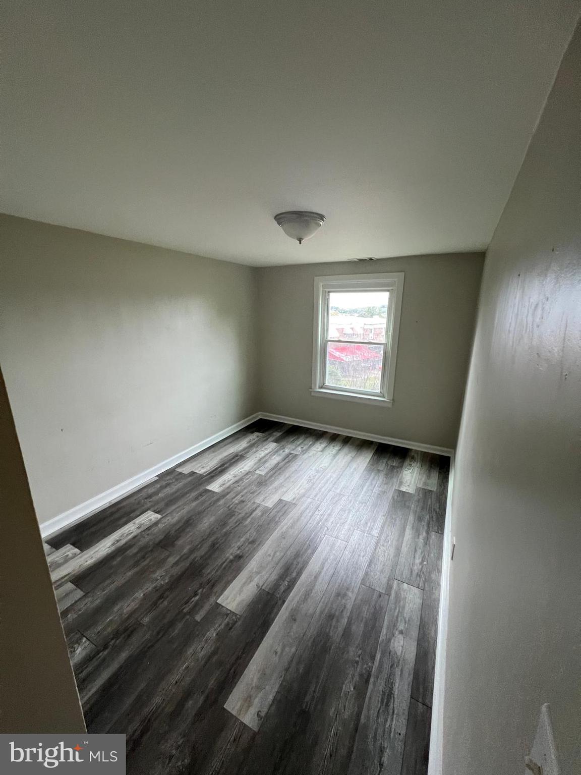 DUNDALK - Residential Lease
