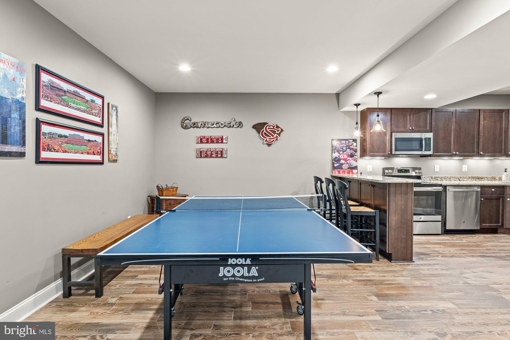 BISHOP'S CREST - Residential