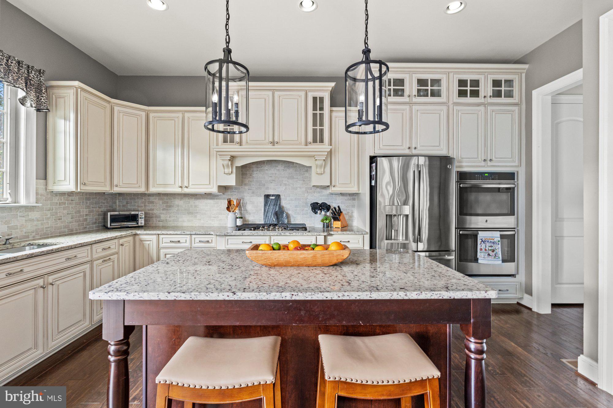 BISHOP'S CREST - Residential