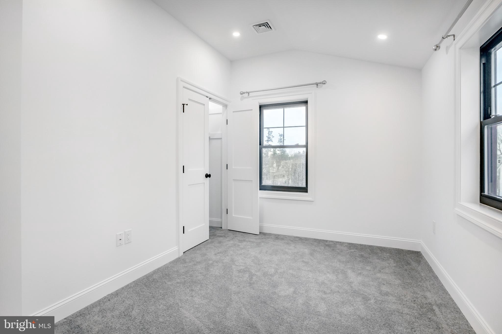 BROOKLINE - Residential