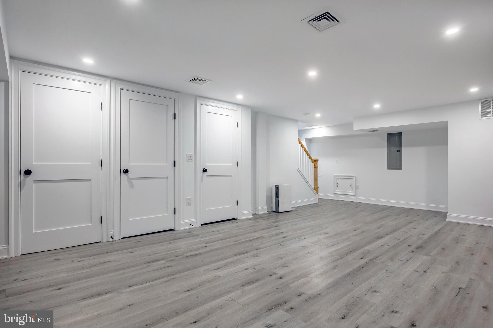 BROOKLINE - Residential