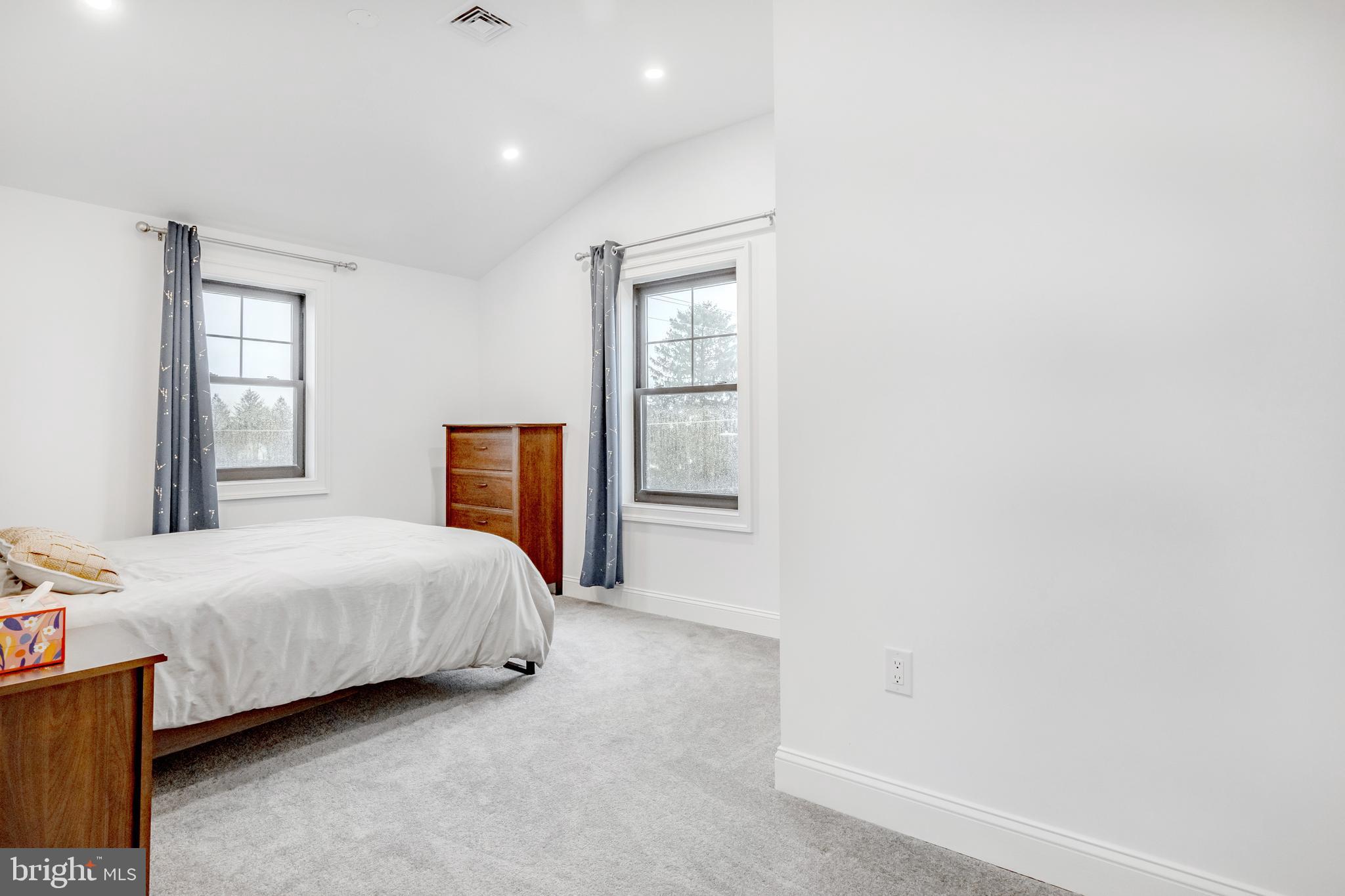 BROOKLINE - Residential